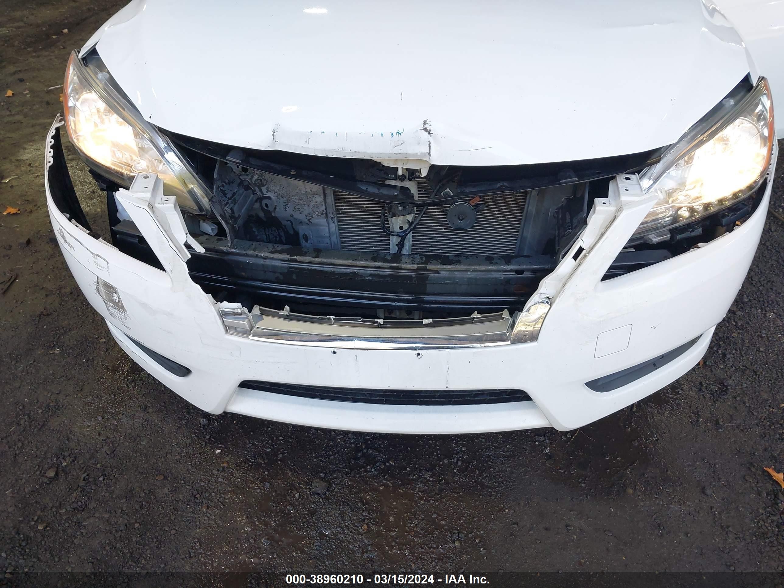 Photo 5 VIN: 3N1AB7AP9FY318820 - NISSAN SENTRA 