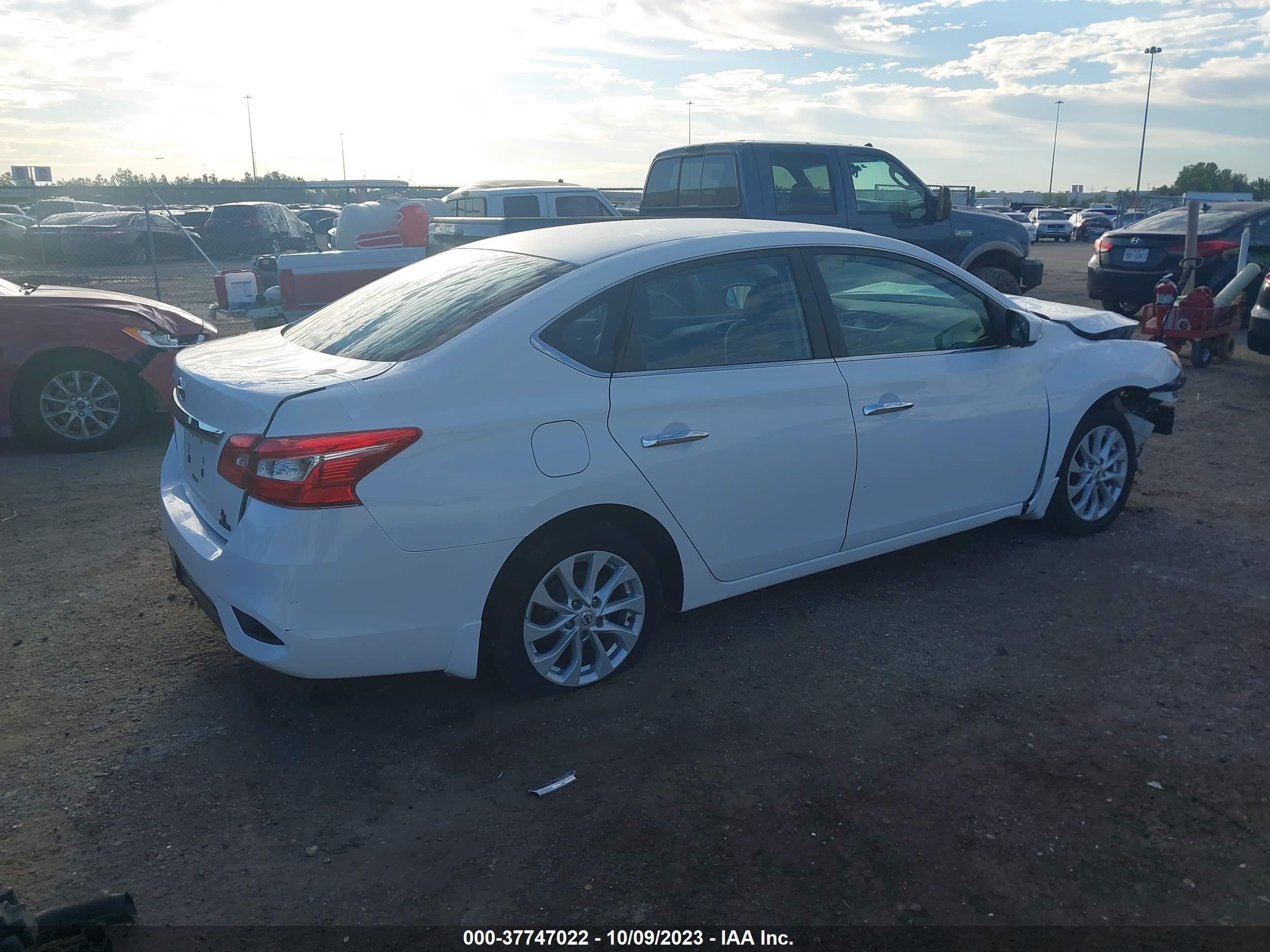 Photo 3 VIN: 3N1AB7AP9GY244915 - NISSAN SENTRA 