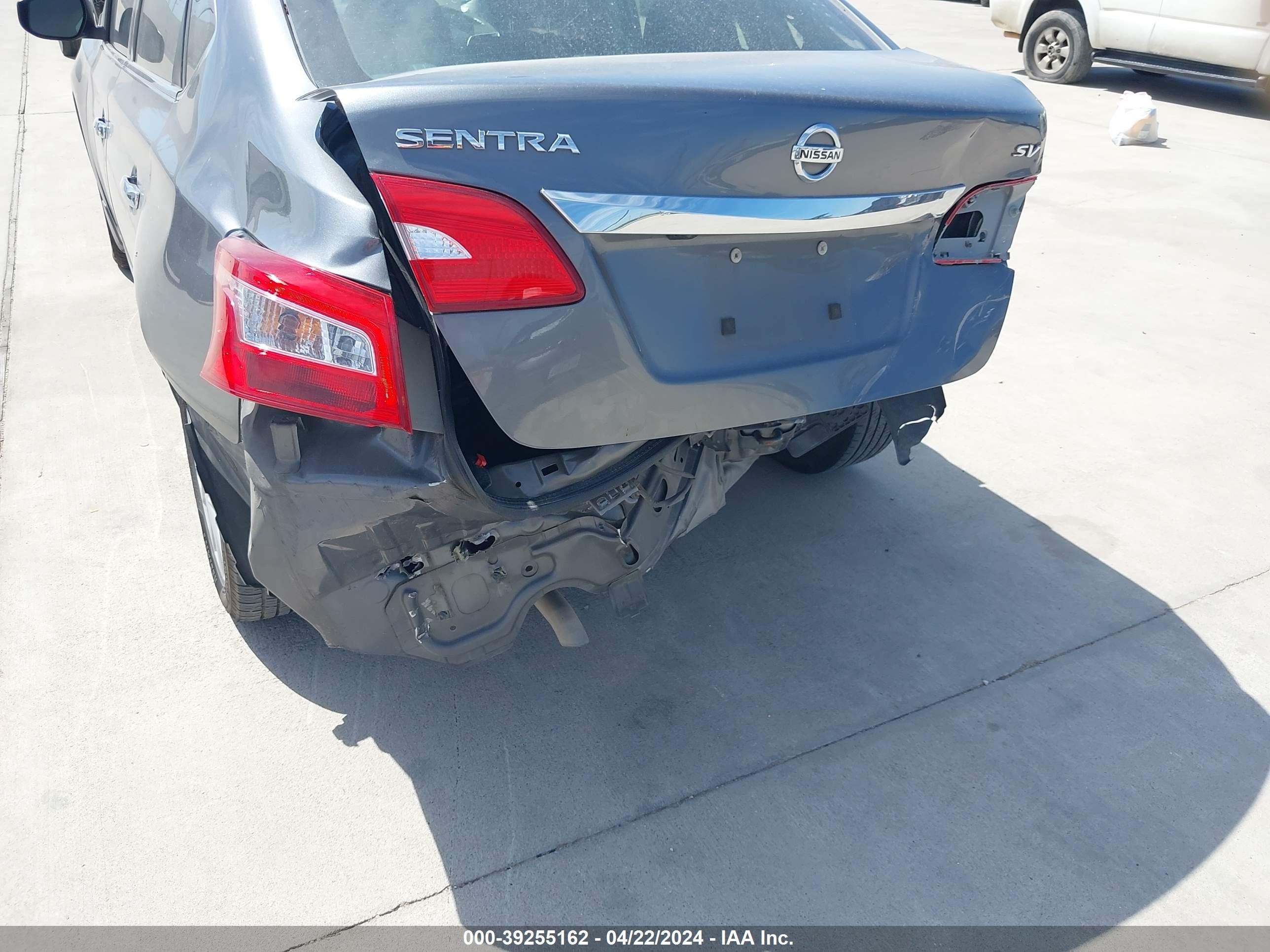 Photo 5 VIN: 3N1AB7AP9JL609016 - NISSAN SENTRA 