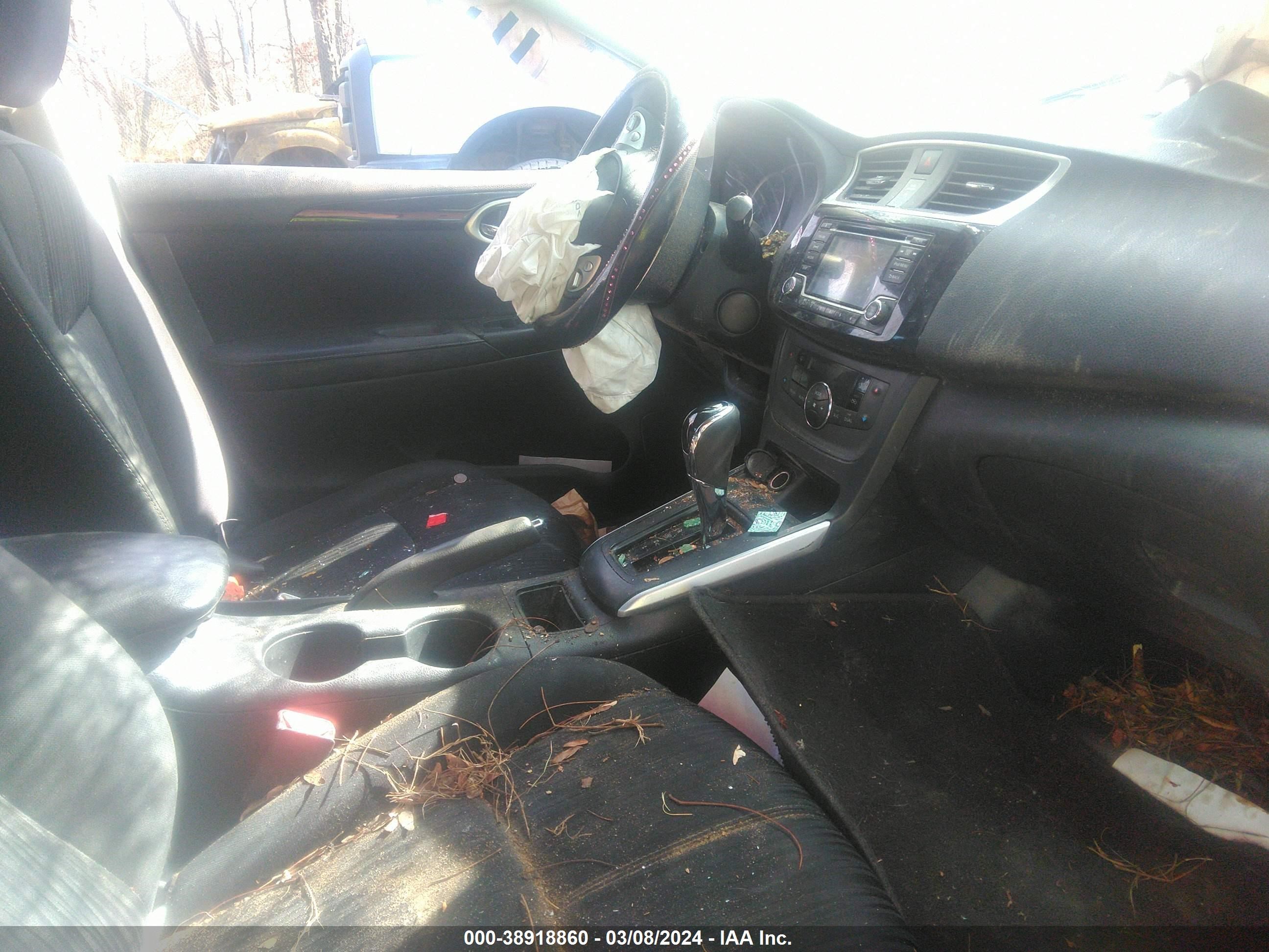 Photo 4 VIN: 3N1AB7AP9JL627869 - NISSAN SENTRA 