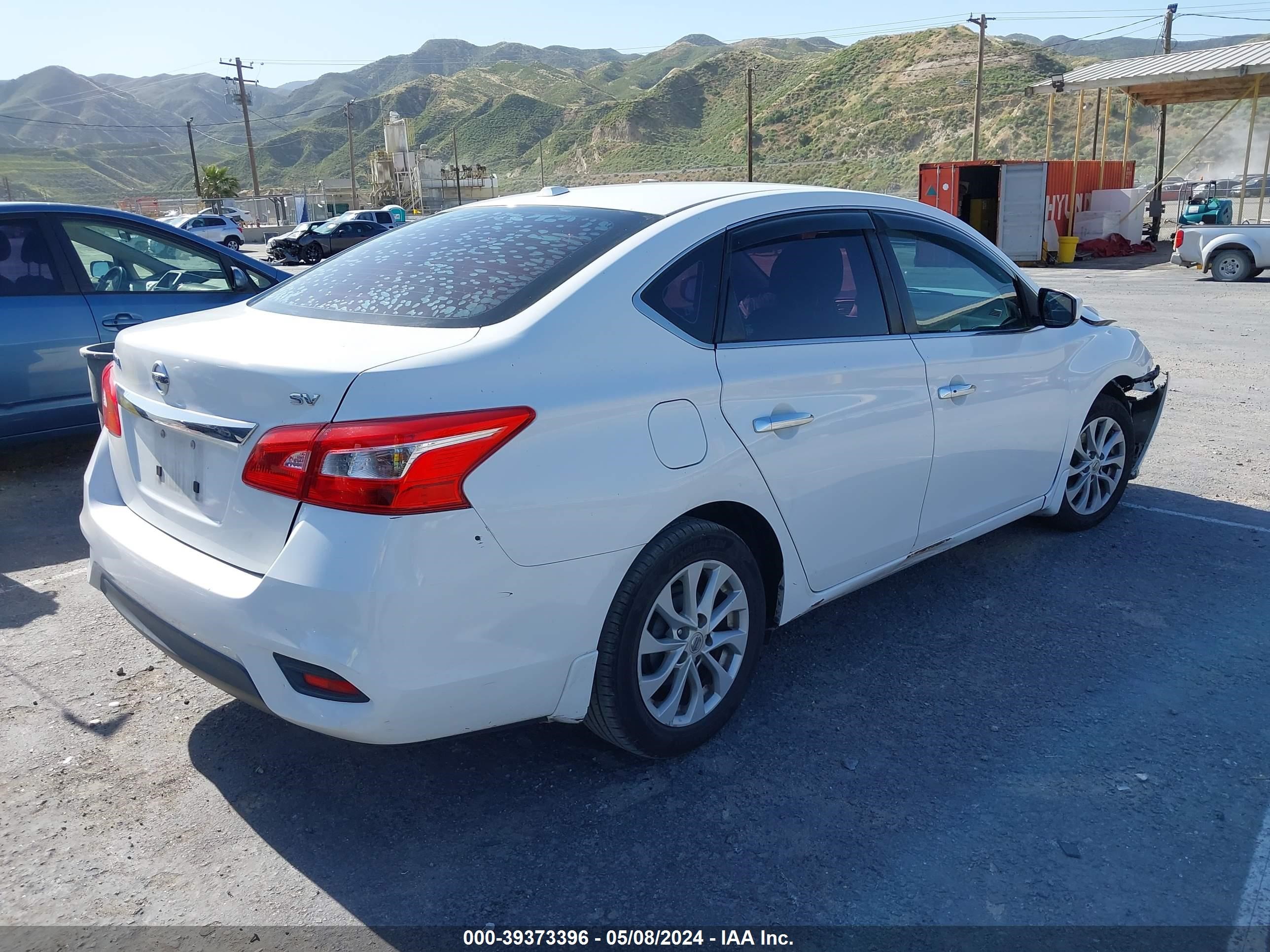 Photo 3 VIN: 3N1AB7AP9JL631145 - NISSAN SENTRA 