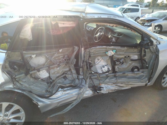 Photo 5 VIN: 3N1AB7AP9JL650911 - NISSAN SENTRA 