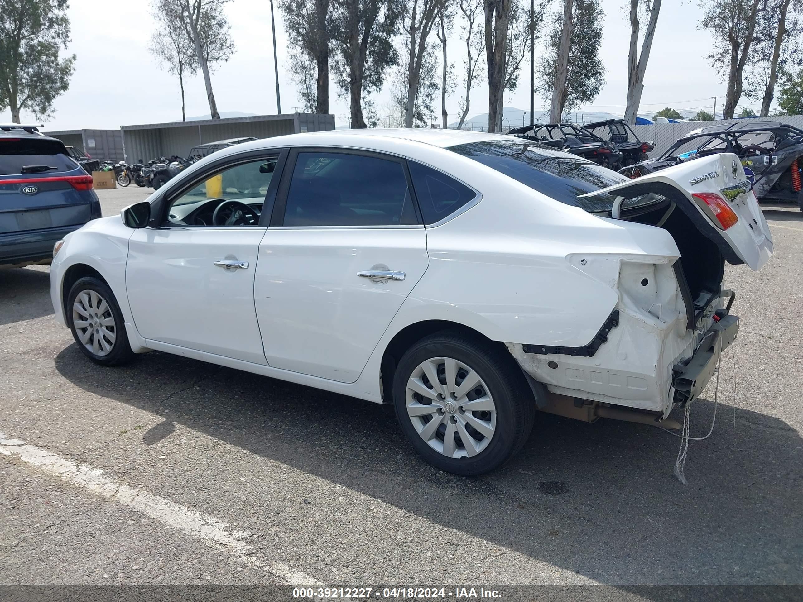 Photo 14 VIN: 3N1AB7AP9JY304344 - NISSAN SENTRA 