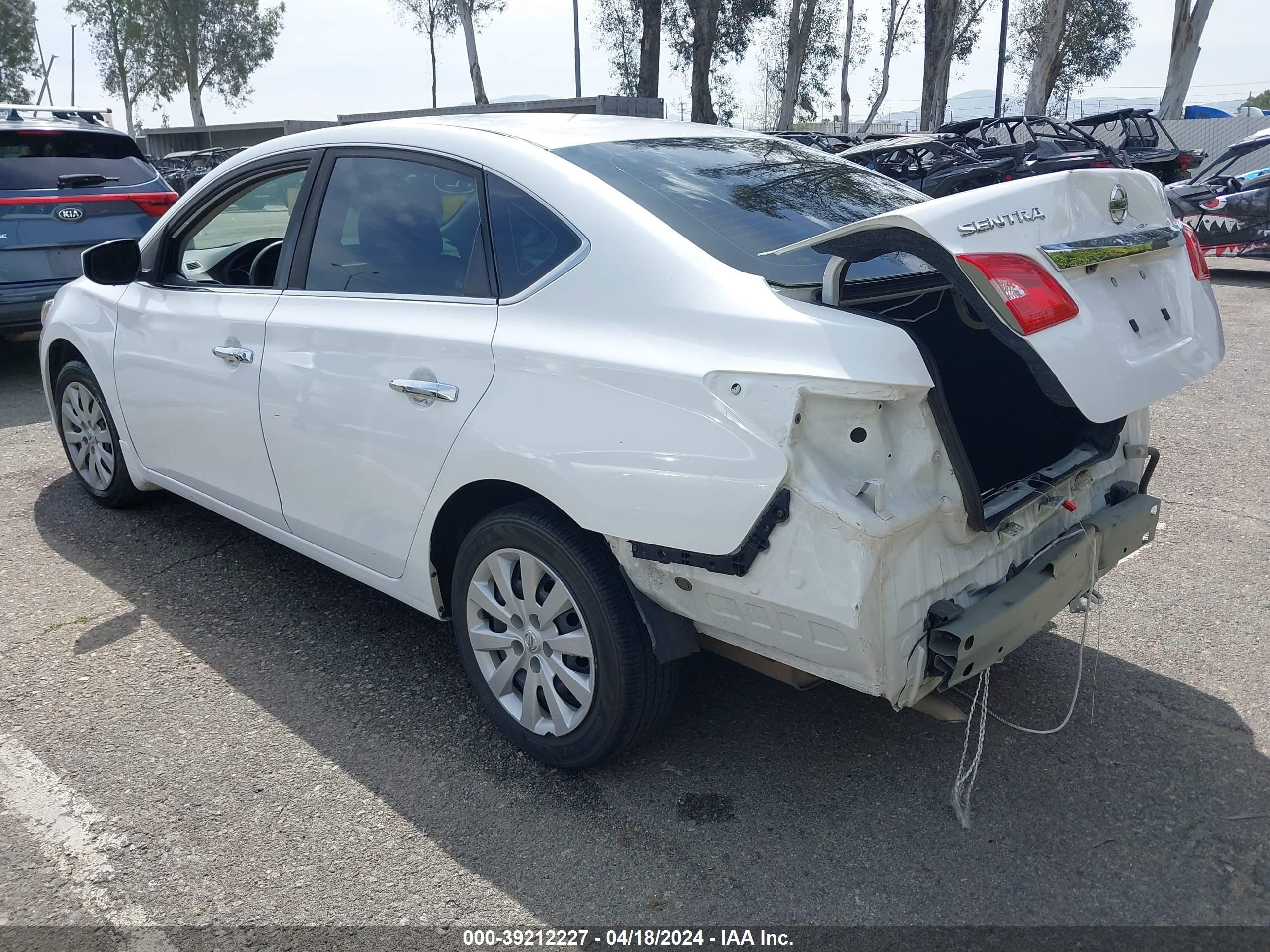 Photo 2 VIN: 3N1AB7AP9JY304344 - NISSAN SENTRA 