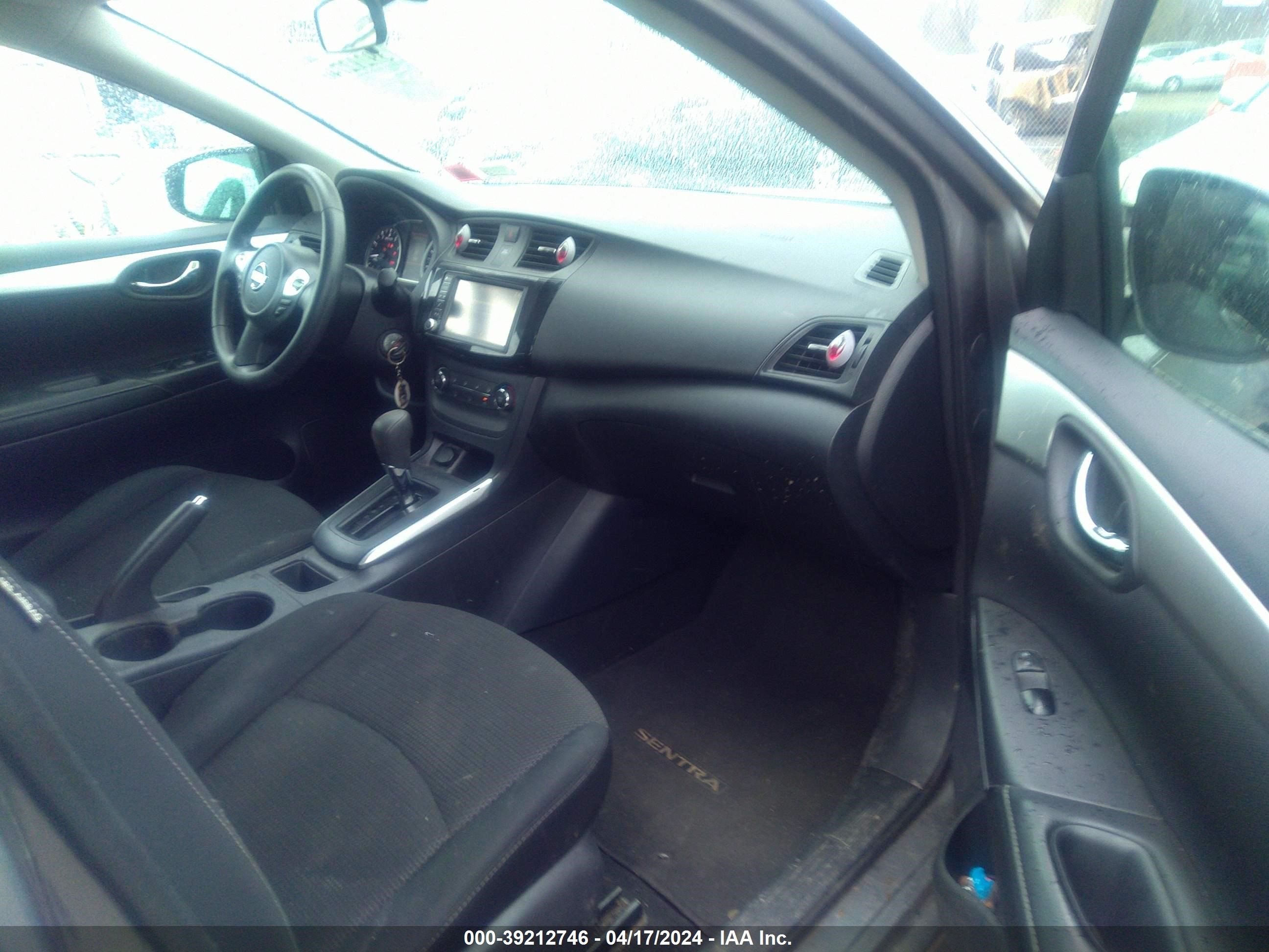 Photo 4 VIN: 3N1AB7AP9KY203984 - NISSAN SENTRA 