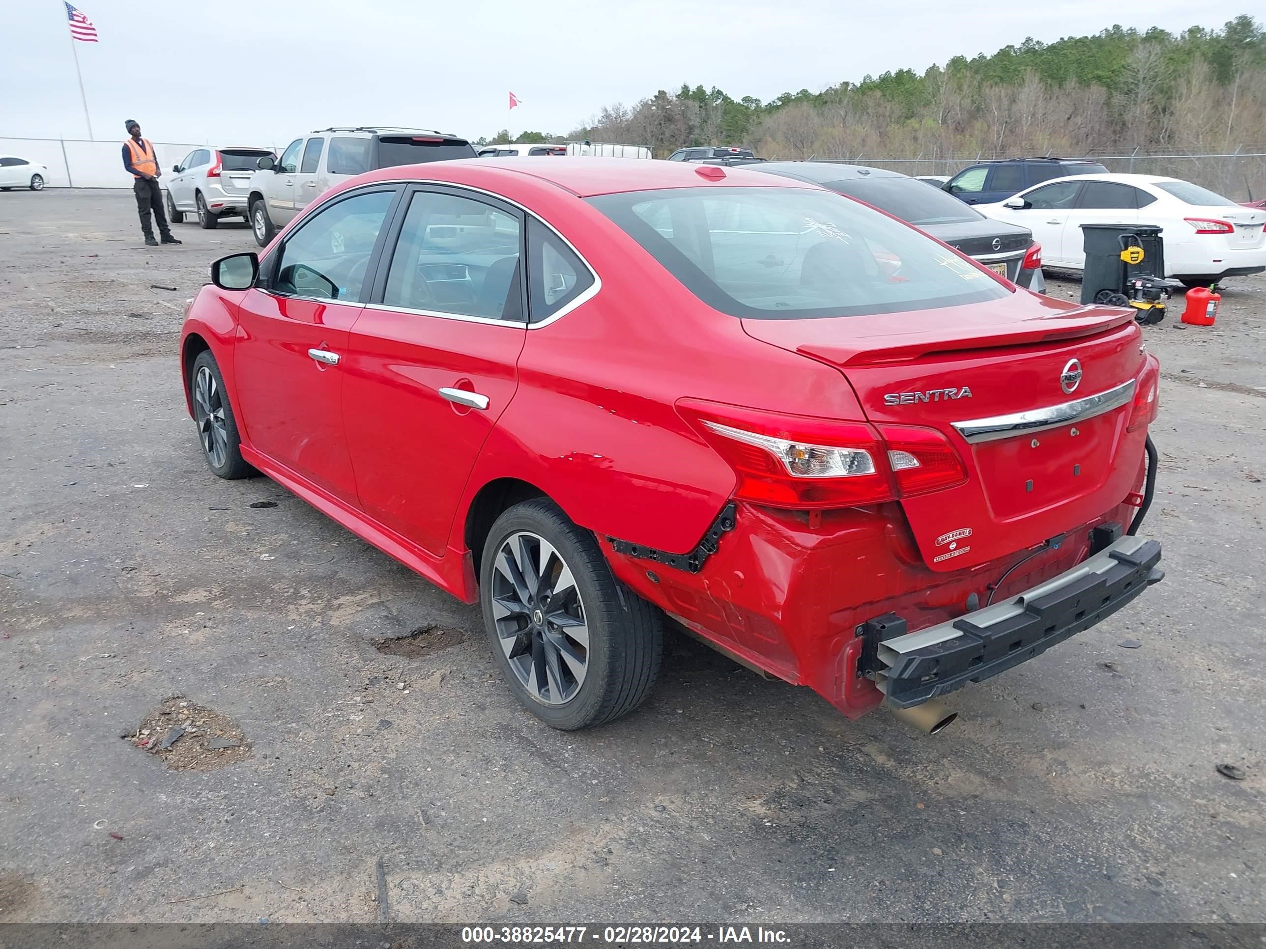 Photo 2 VIN: 3N1AB7AP9KY243224 - NISSAN SENTRA 