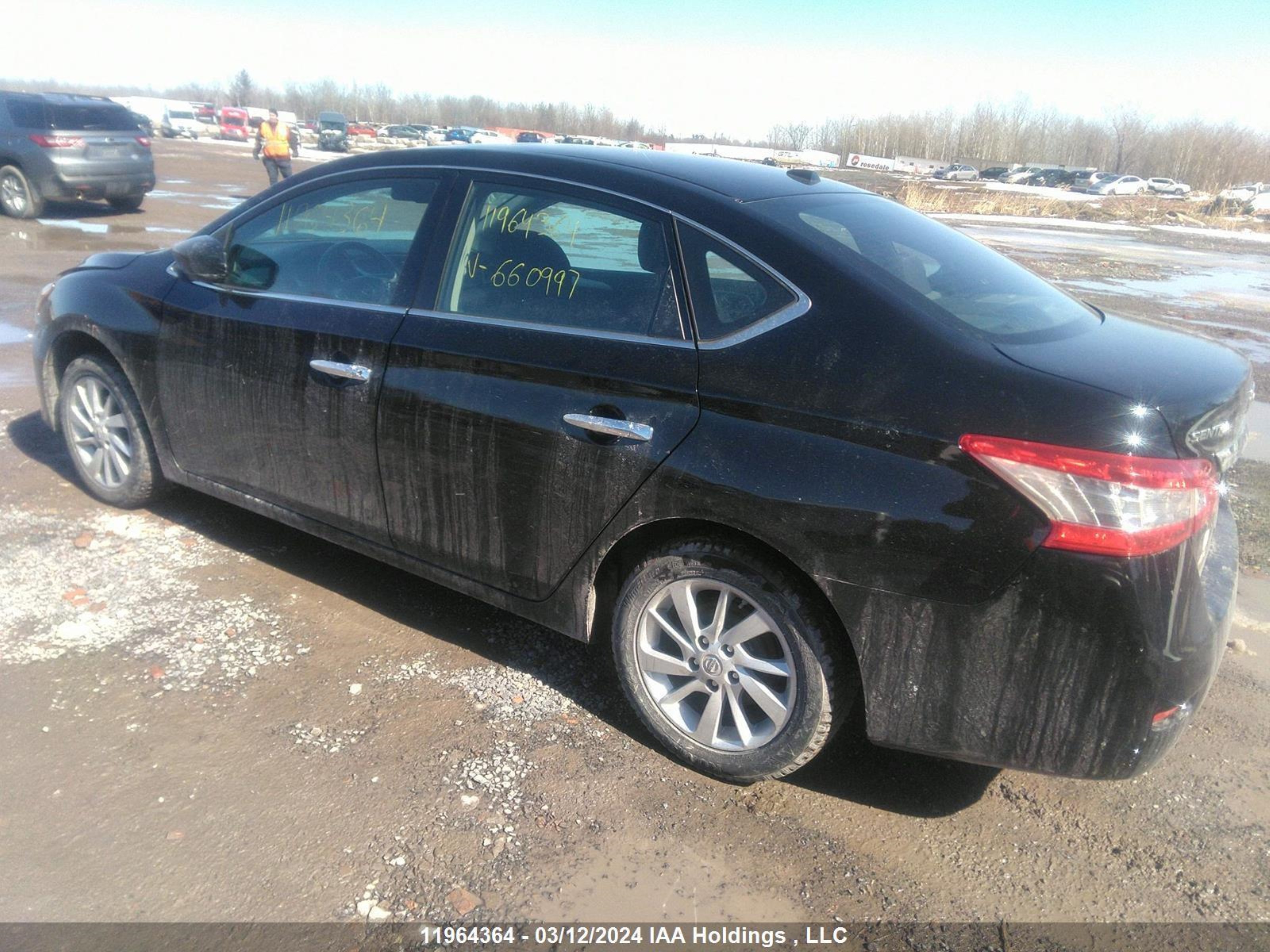 Photo 2 VIN: 3N1AB7APXEL660997 - NISSAN SENTRA 