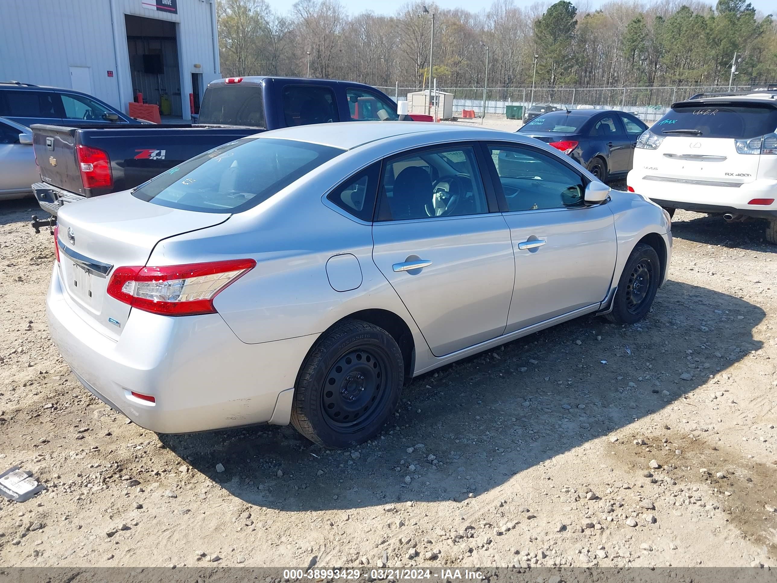 Photo 3 VIN: 3N1AB7APXEY264720 - NISSAN SENTRA 