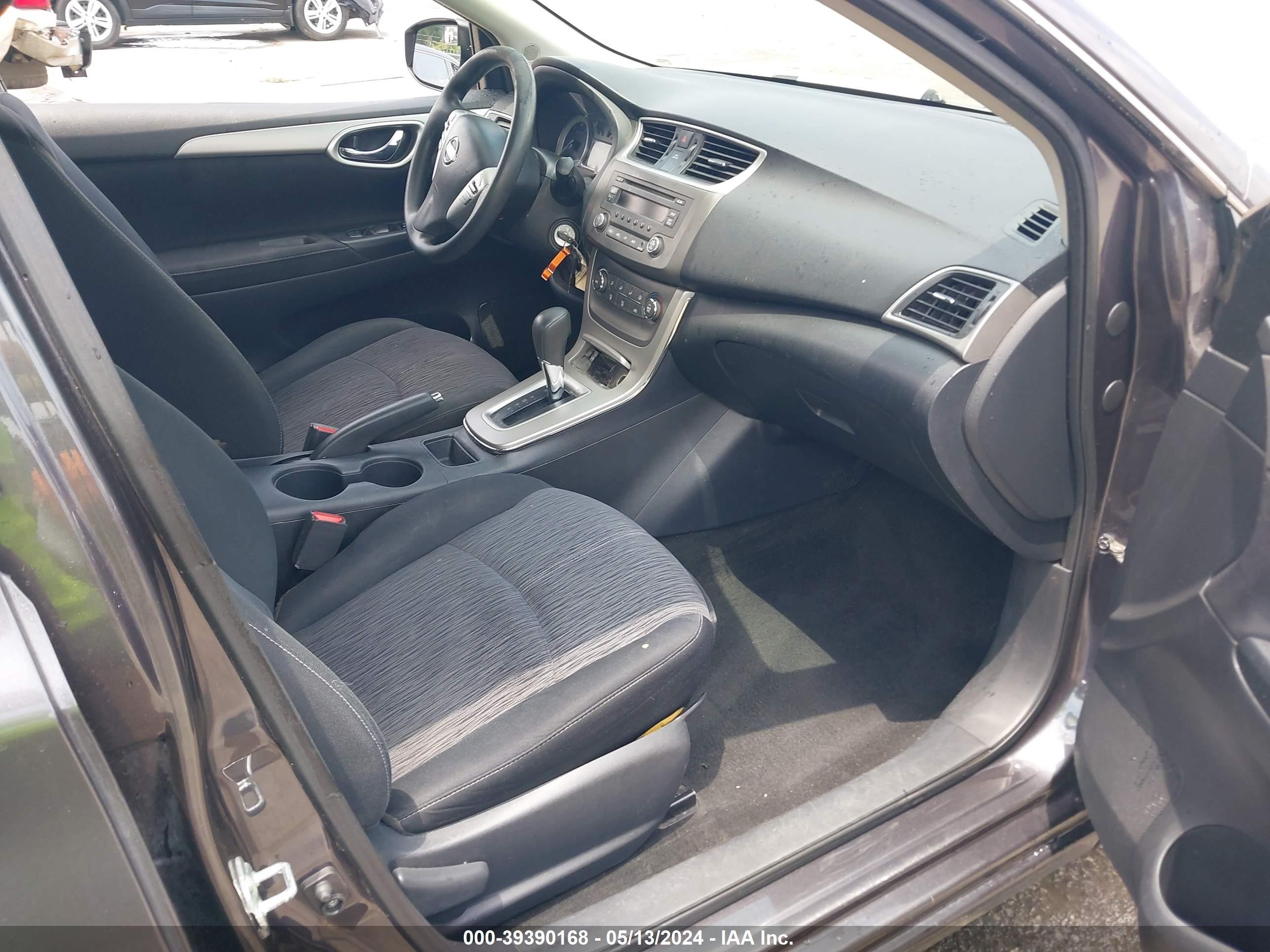 Photo 4 VIN: 3N1AB7APXEY312443 - NISSAN SENTRA 