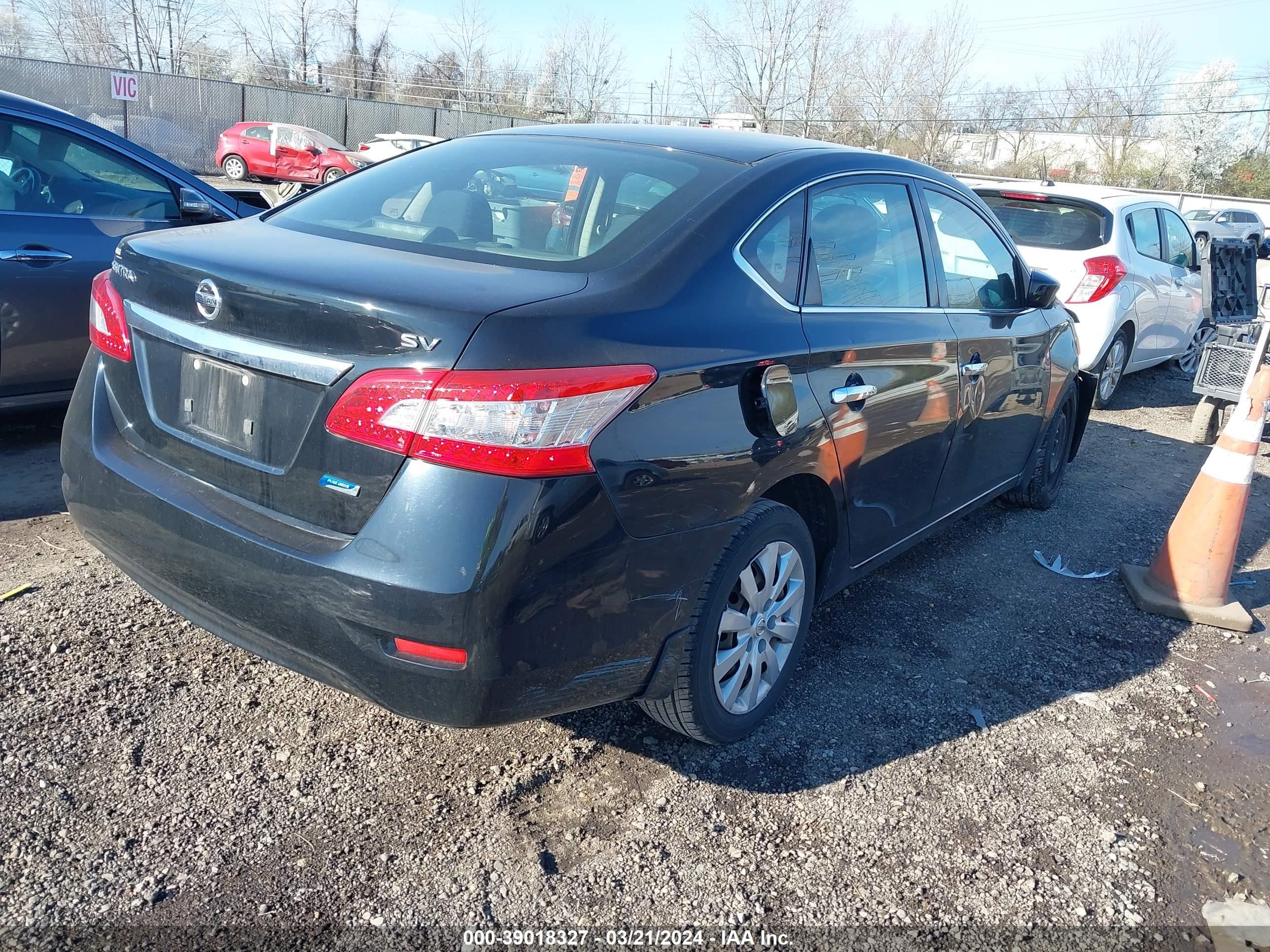 Photo 3 VIN: 3N1AB7APXEY335348 - NISSAN SENTRA 