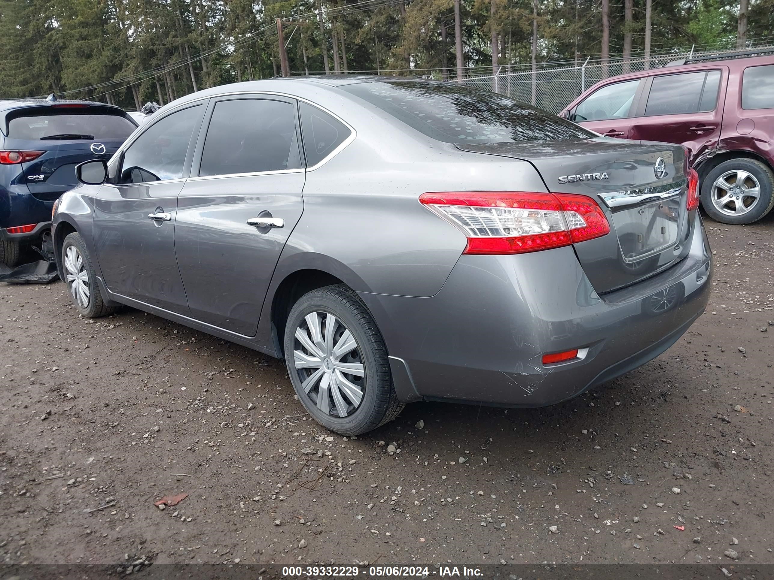 Photo 2 VIN: 3N1AB7APXFY271040 - NISSAN SENTRA 