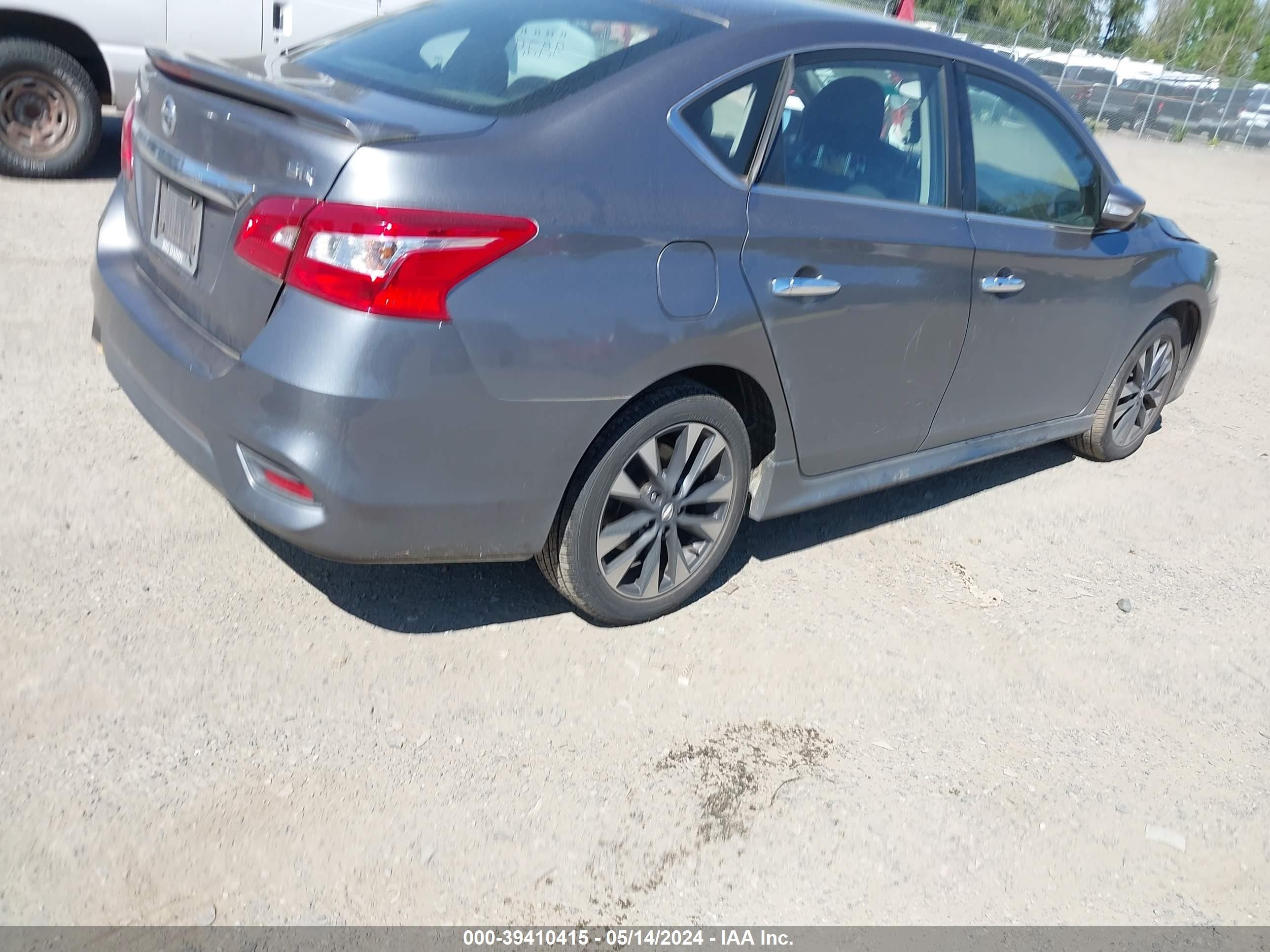 Photo 3 VIN: 3N1AB7APXGY318469 - NISSAN SENTRA 