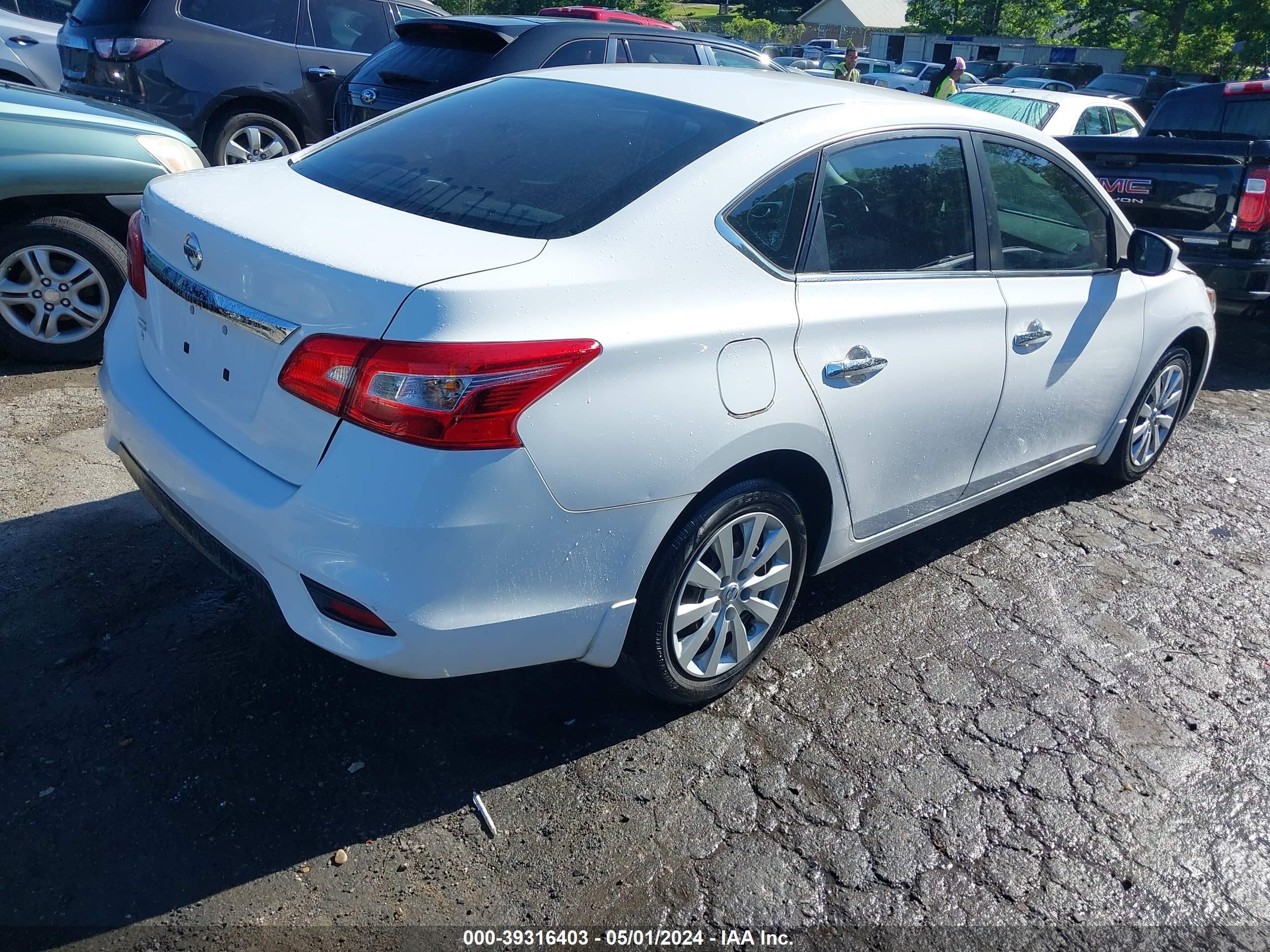 Photo 3 VIN: 3N1AB7APXHY204117 - NISSAN SENTRA 