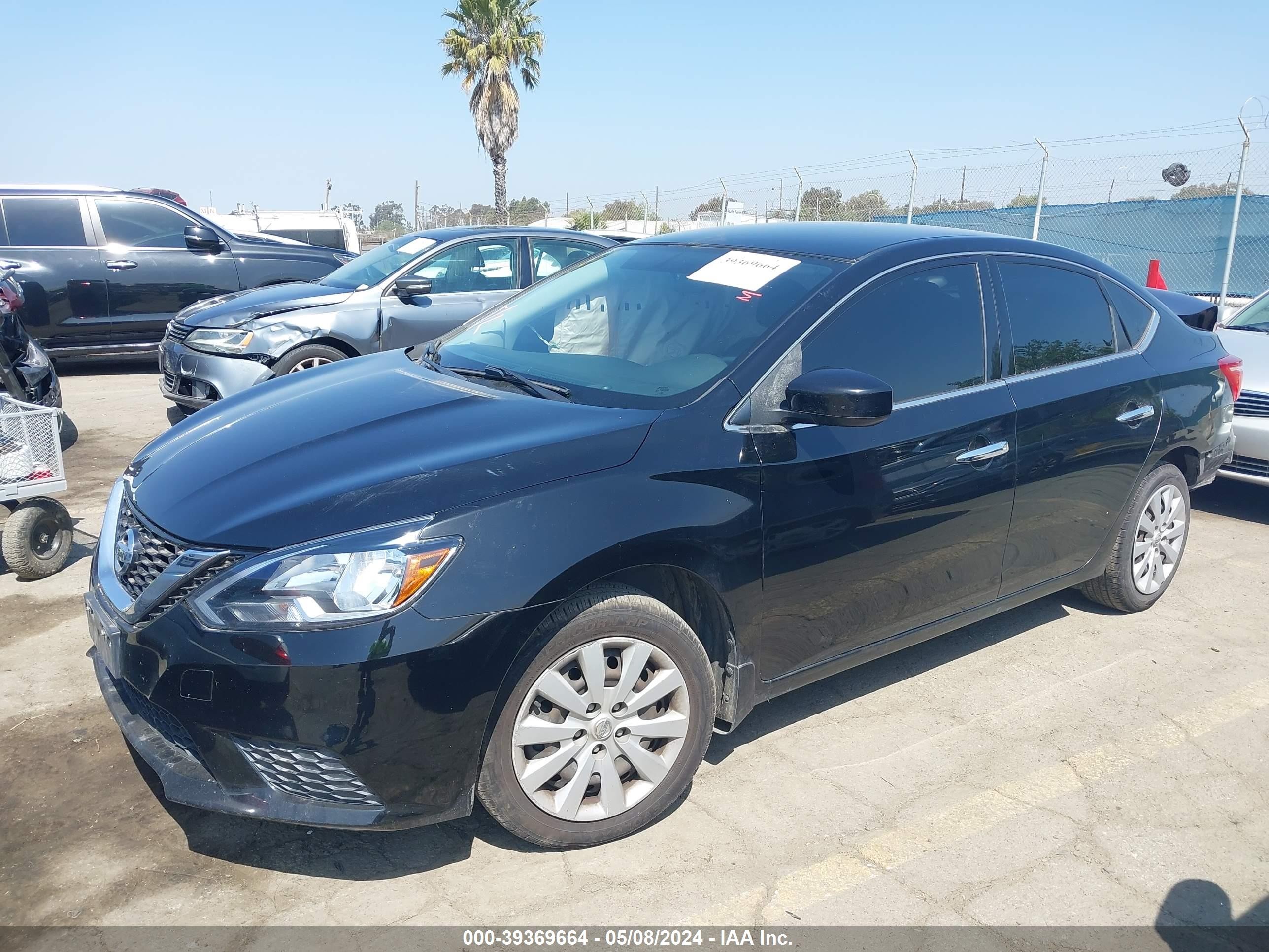 Photo 1 VIN: 3N1AB7APXHY205221 - NISSAN SENTRA 