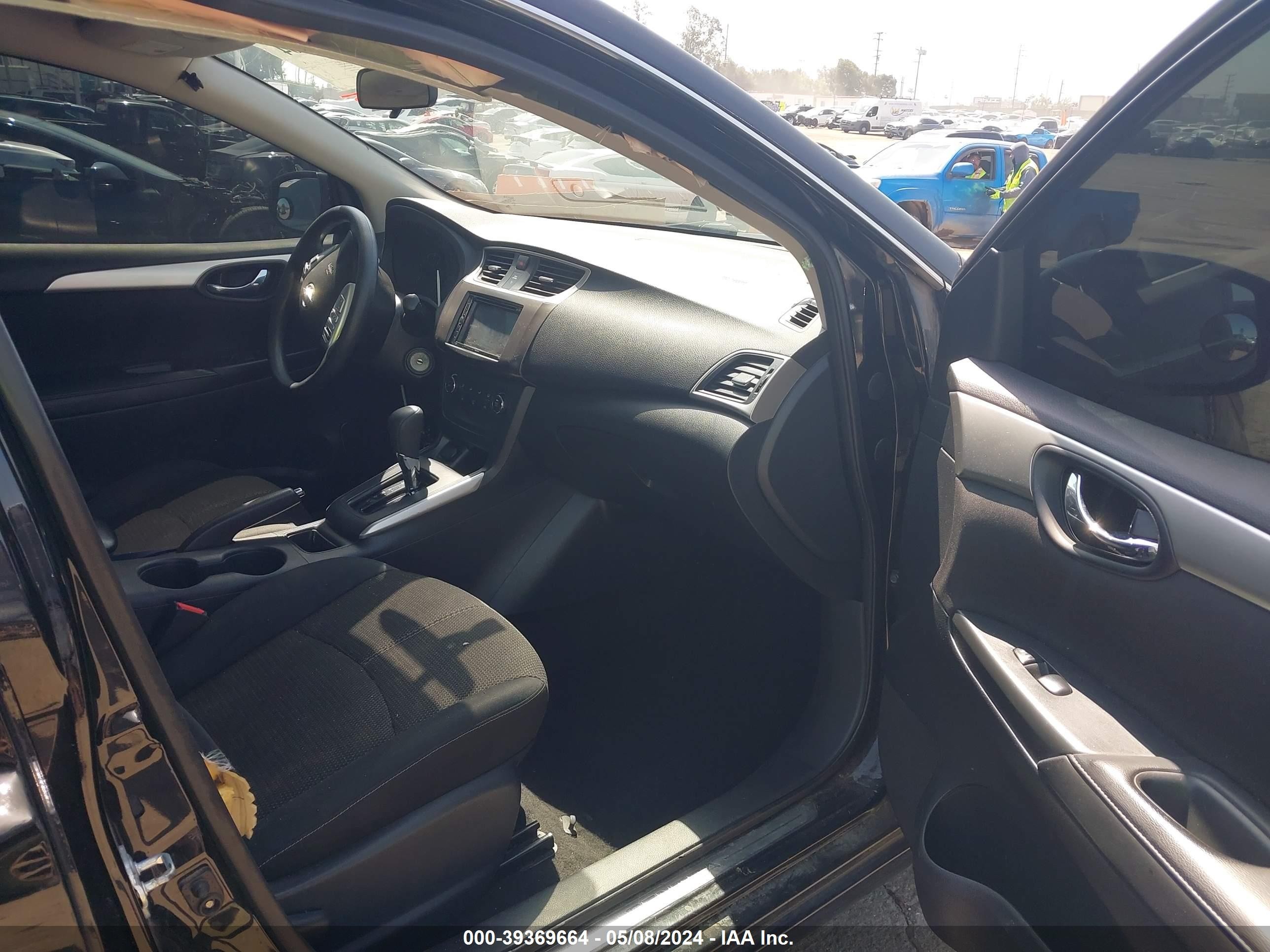 Photo 4 VIN: 3N1AB7APXHY205221 - NISSAN SENTRA 