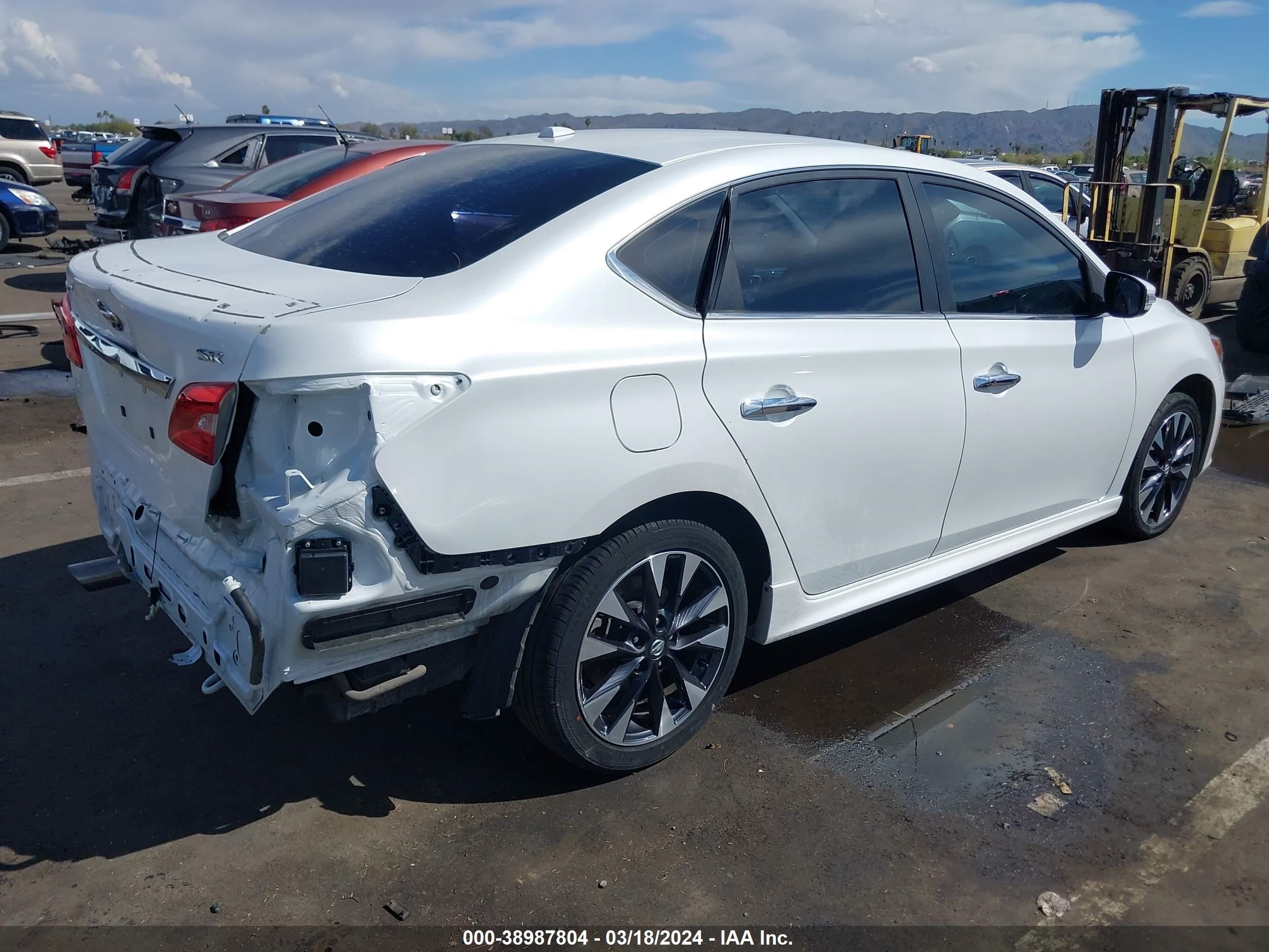 Photo 3 VIN: 3N1AB7APXHY209723 - NISSAN SENTRA 