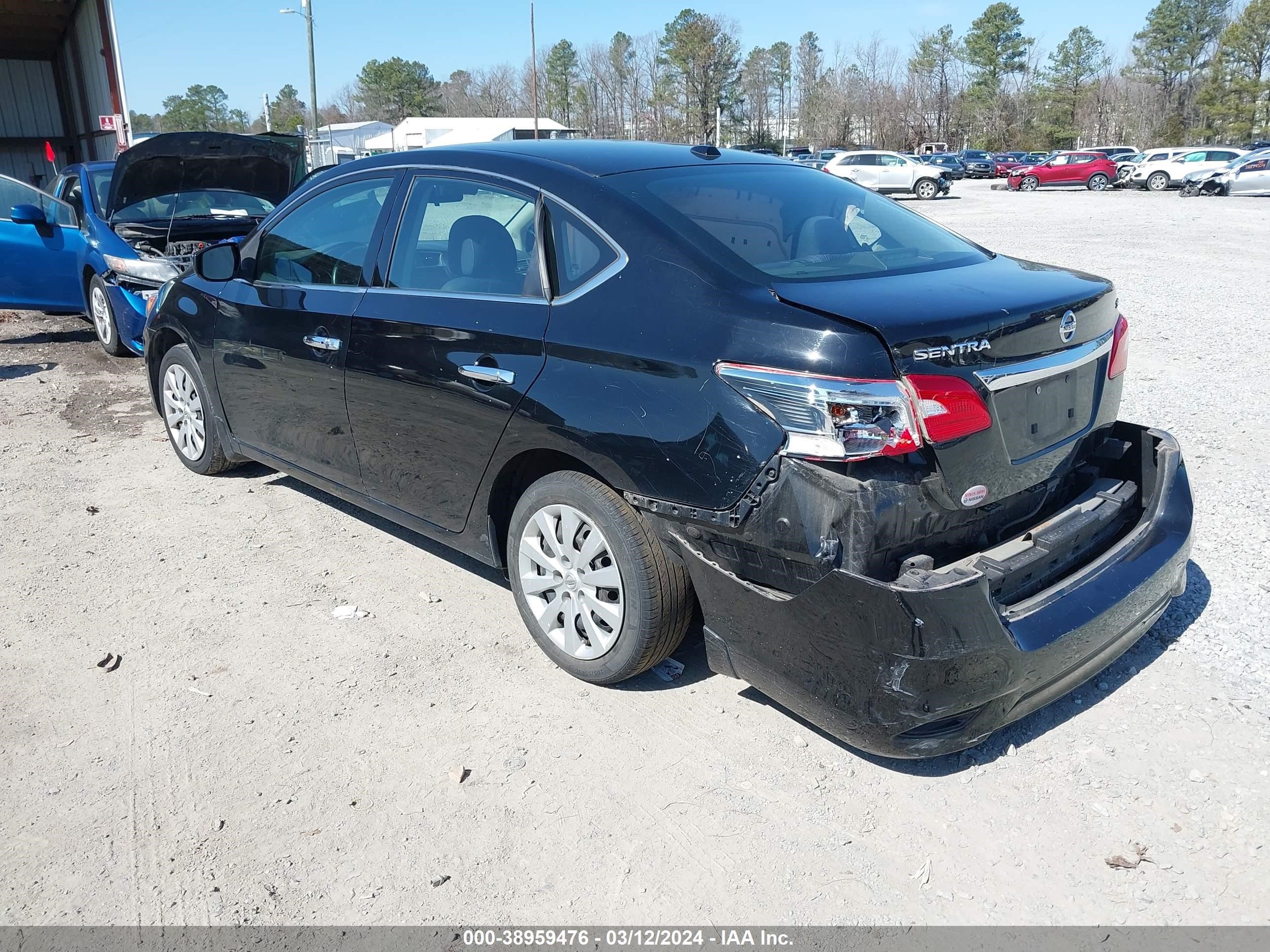 Photo 2 VIN: 3N1AB7APXHY211343 - NISSAN SENTRA 