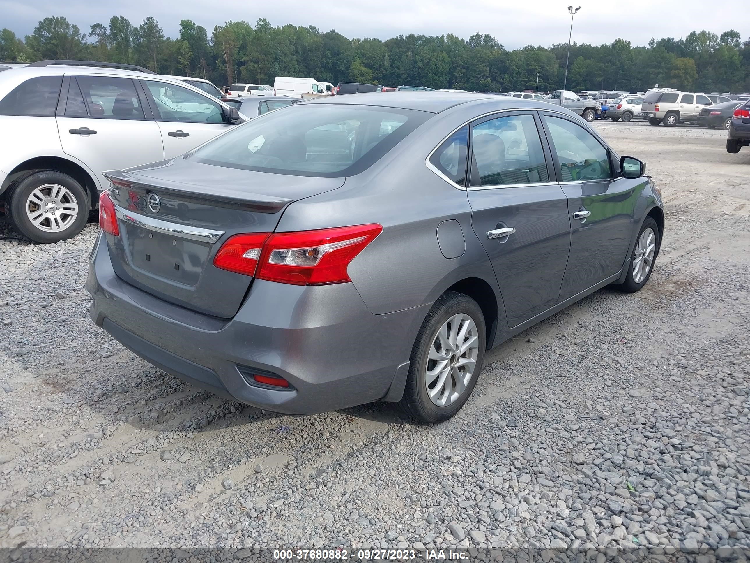 Photo 3 VIN: 3N1AB7APXHY321700 - NISSAN SENTRA 