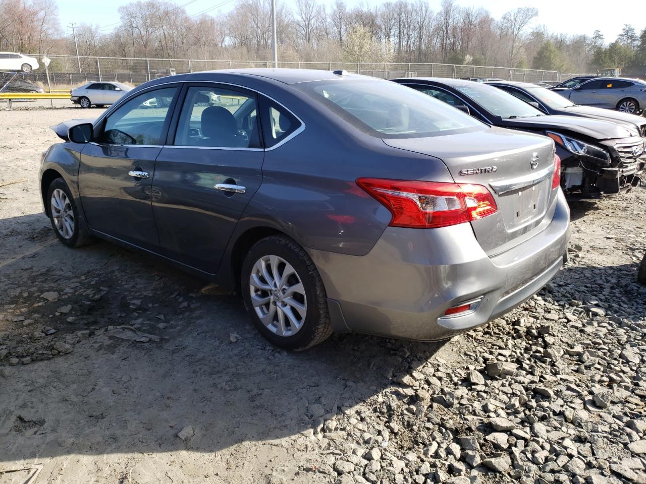 Photo 1 VIN: 3N1AB7APXJL608747 - NISSAN SENTRA 