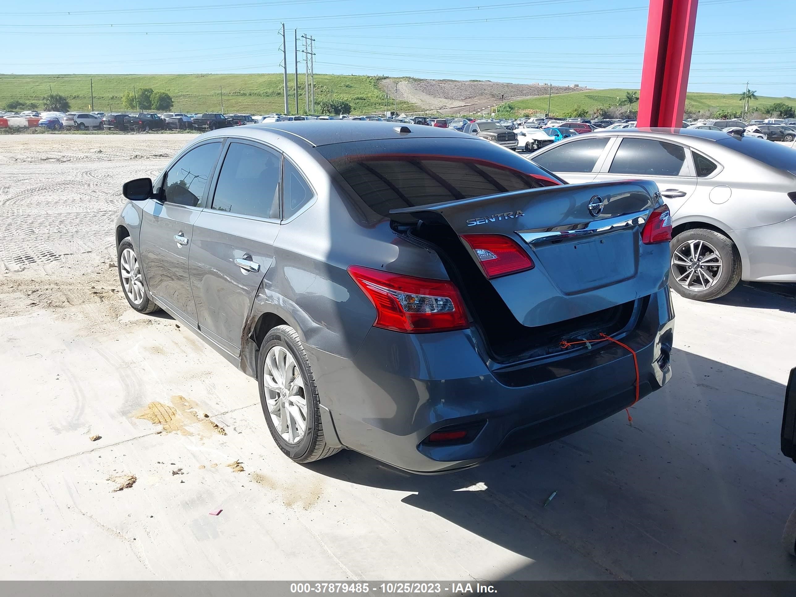 Photo 2 VIN: 3N1AB7APXJL634958 - NISSAN SENTRA 