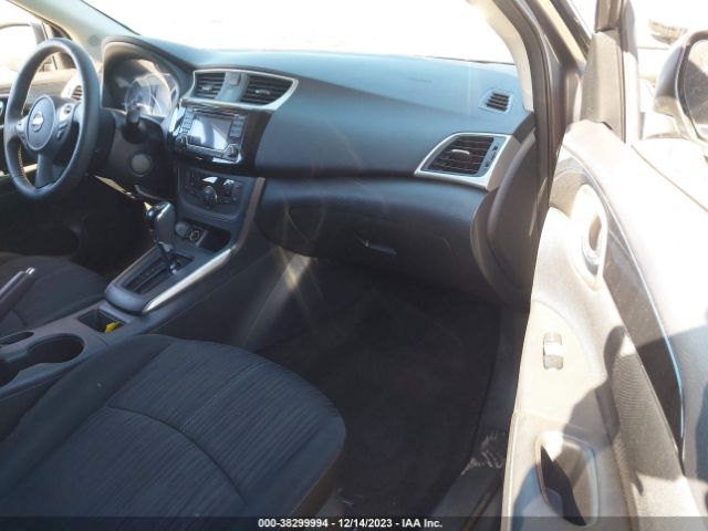 Photo 4 VIN: 3N1AB7APXJL645300 - NISSAN SENTRA 