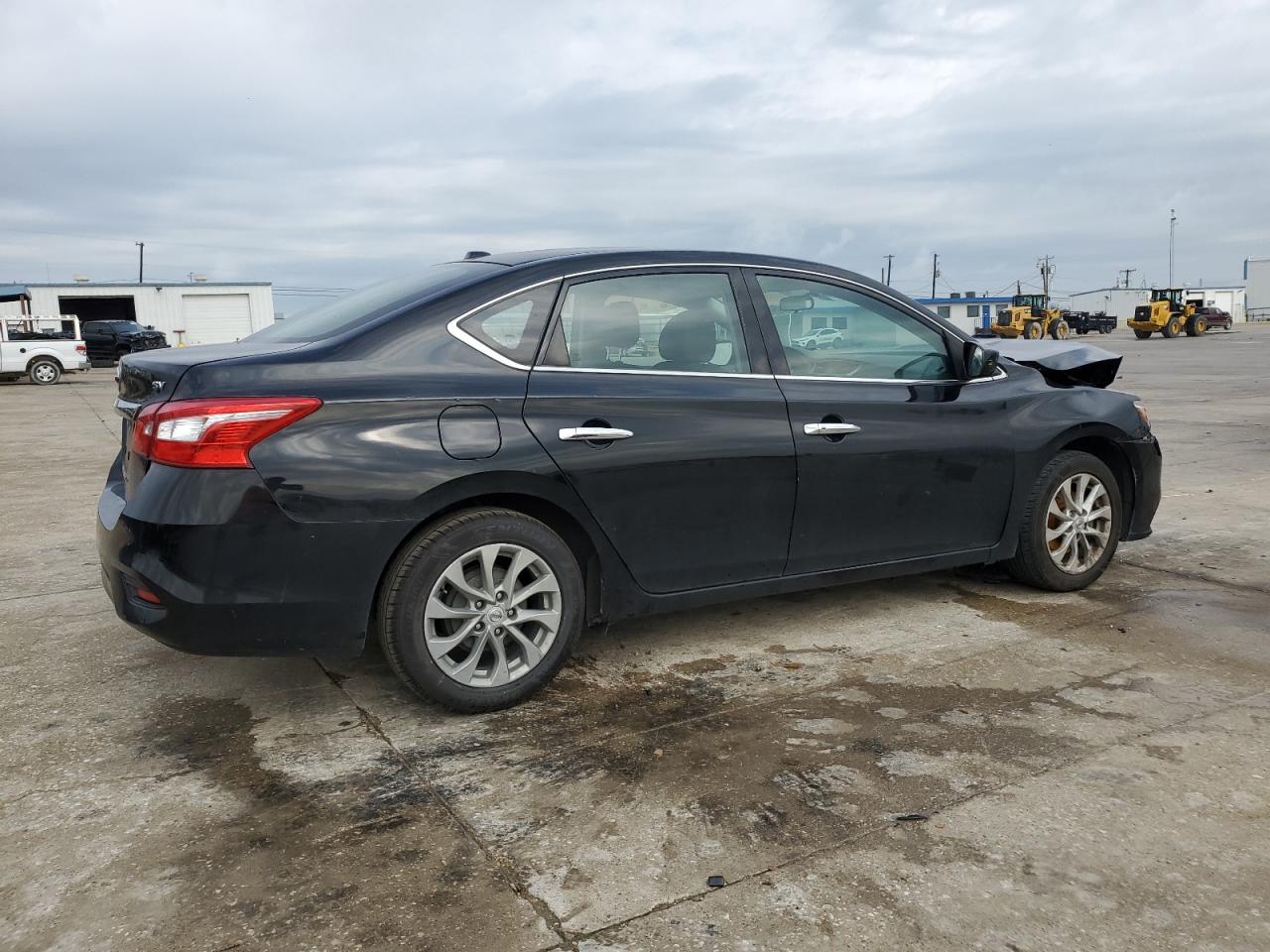 Photo 2 VIN: 3N1AB7APXJL650223 - NISSAN SENTRA 