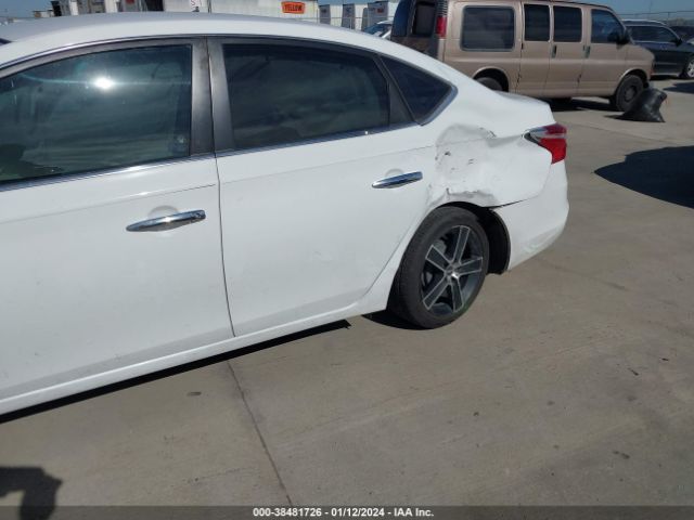 Photo 5 VIN: 3N1AB7APXJY213227 - NISSAN SENTRA 