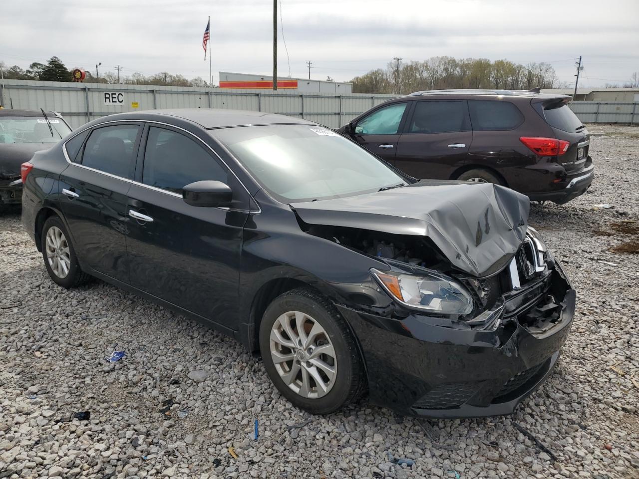 Photo 3 VIN: 3N1AB7APXJY261035 - NISSAN SENTRA 