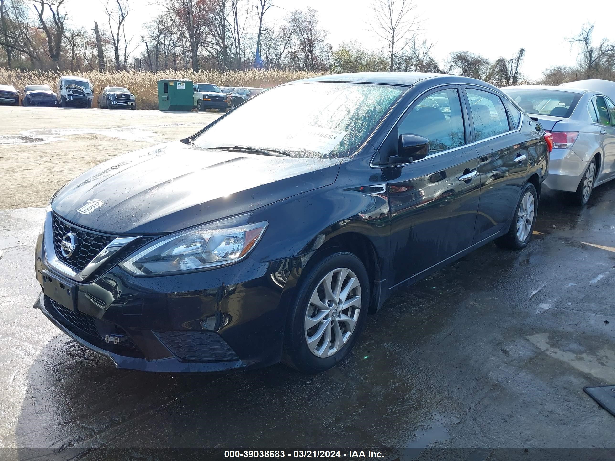 Photo 1 VIN: 3N1AB7APXJY261889 - NISSAN SENTRA 