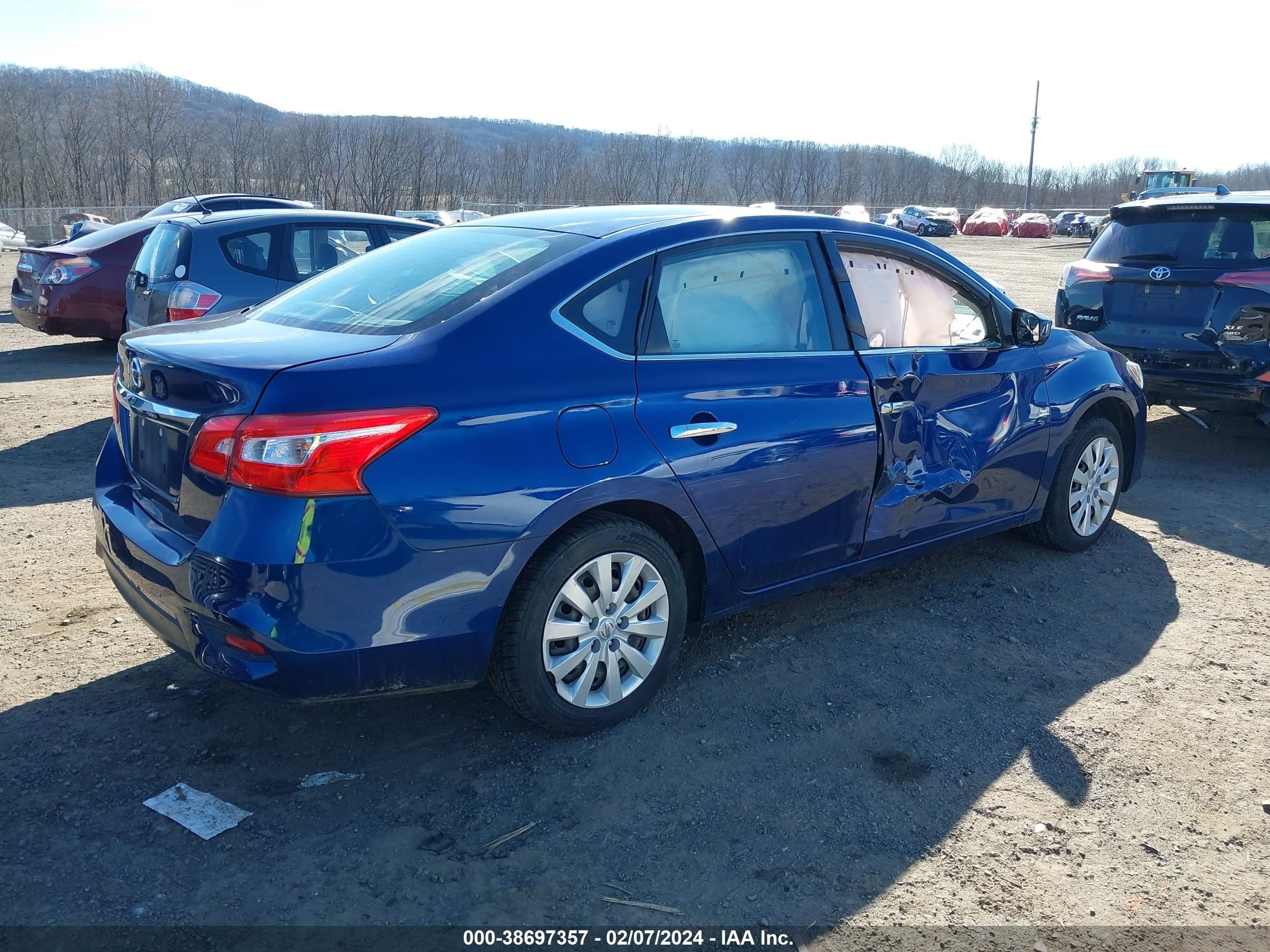 Photo 3 VIN: 3N1AB7APXJY283732 - NISSAN SENTRA 