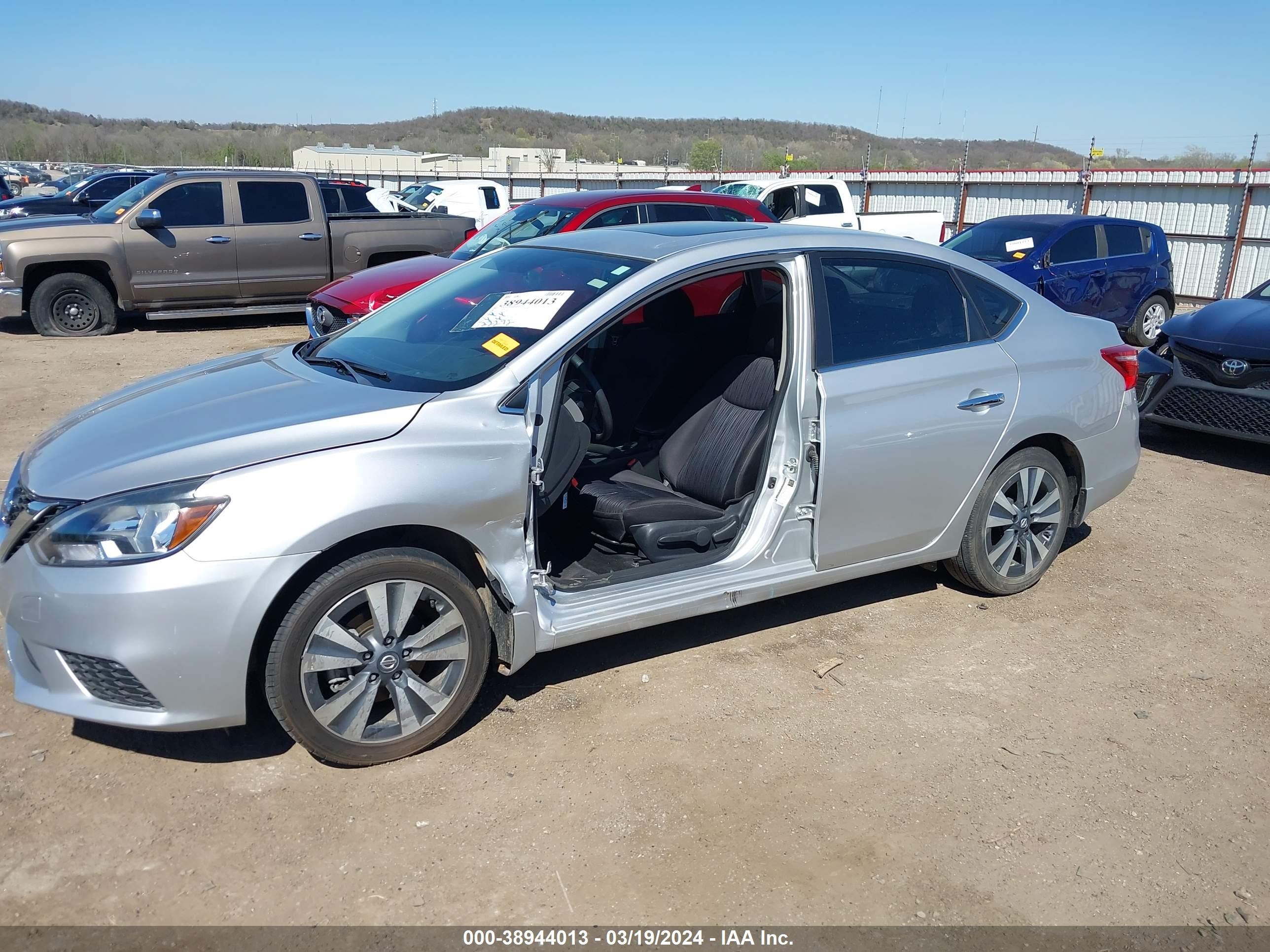 Photo 14 VIN: 3N1AB7APXKY256886 - NISSAN SENTRA 