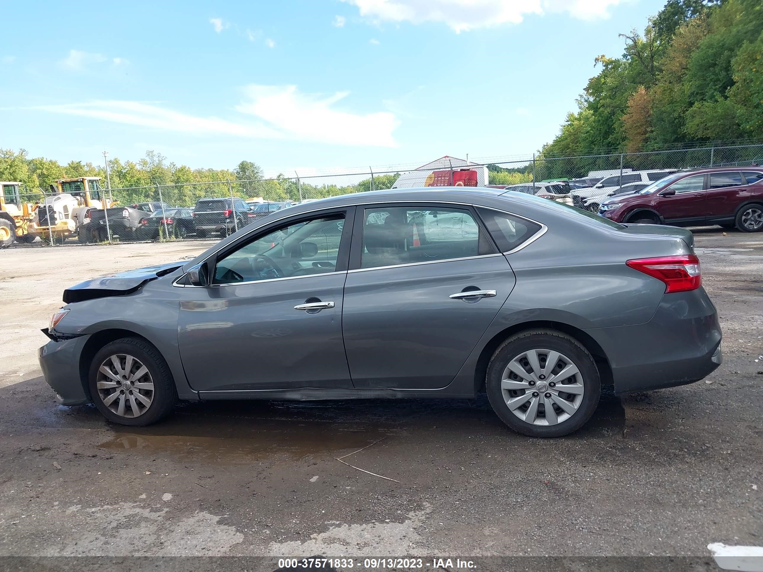 Photo 13 VIN: 3N1AB7APXKY307058 - NISSAN SENTRA 