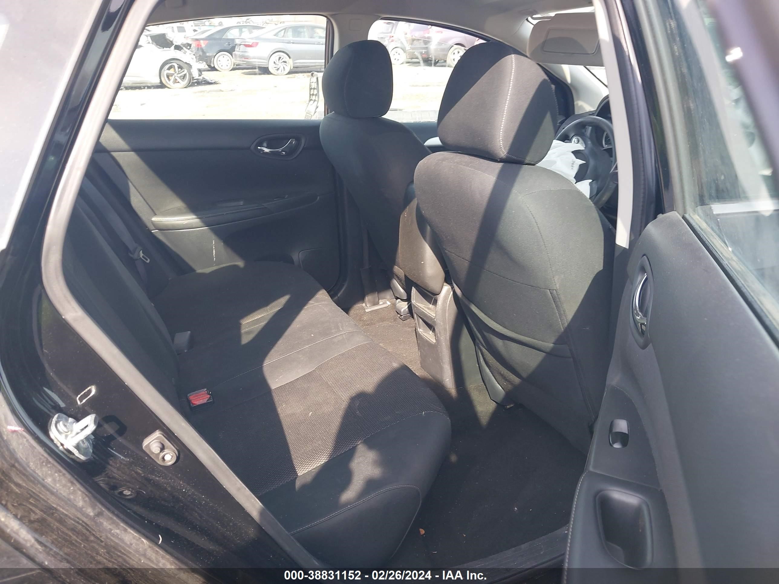 Photo 7 VIN: 3N1AB7APXKY377949 - NISSAN SENTRA 