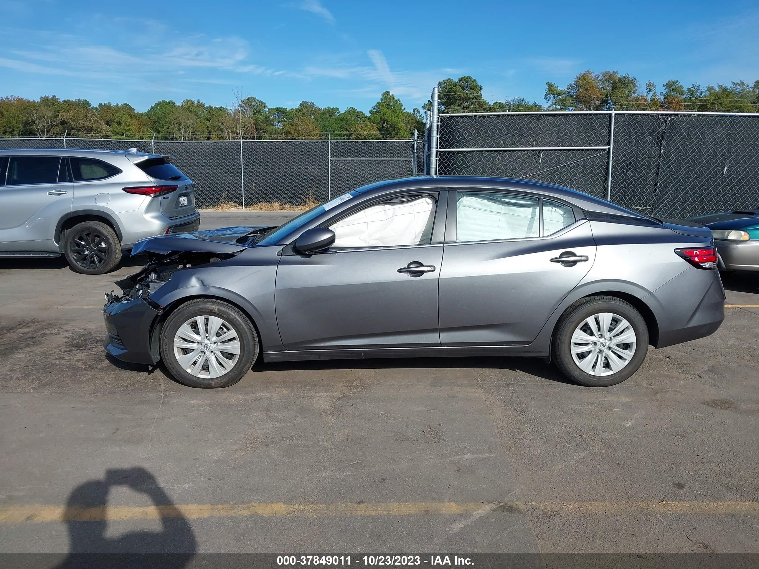 Photo 13 VIN: 3N1AB8BV1PY302129 - NISSAN SENTRA 