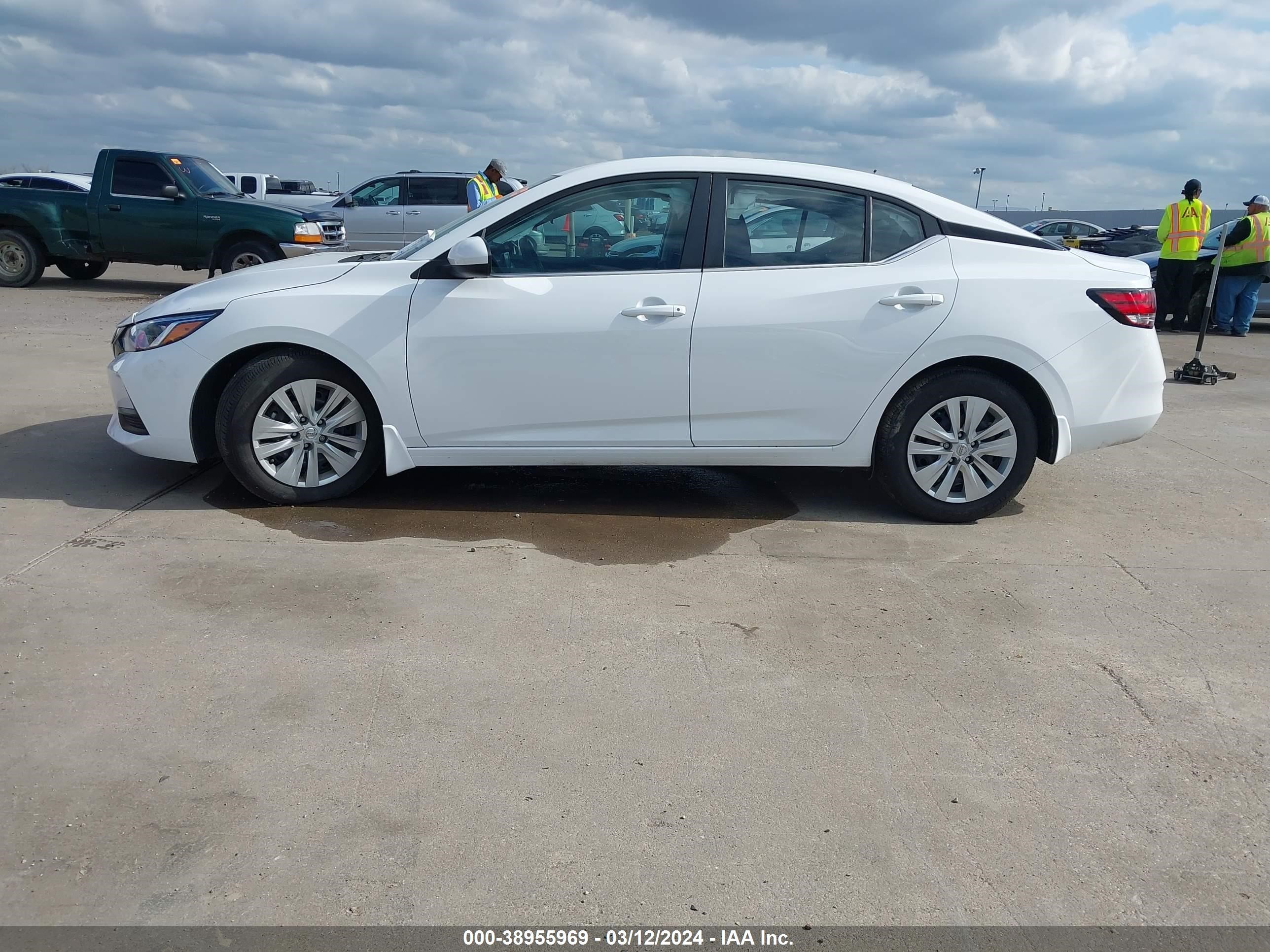 Photo 13 VIN: 3N1AB8BV1PY323157 - NISSAN SENTRA 