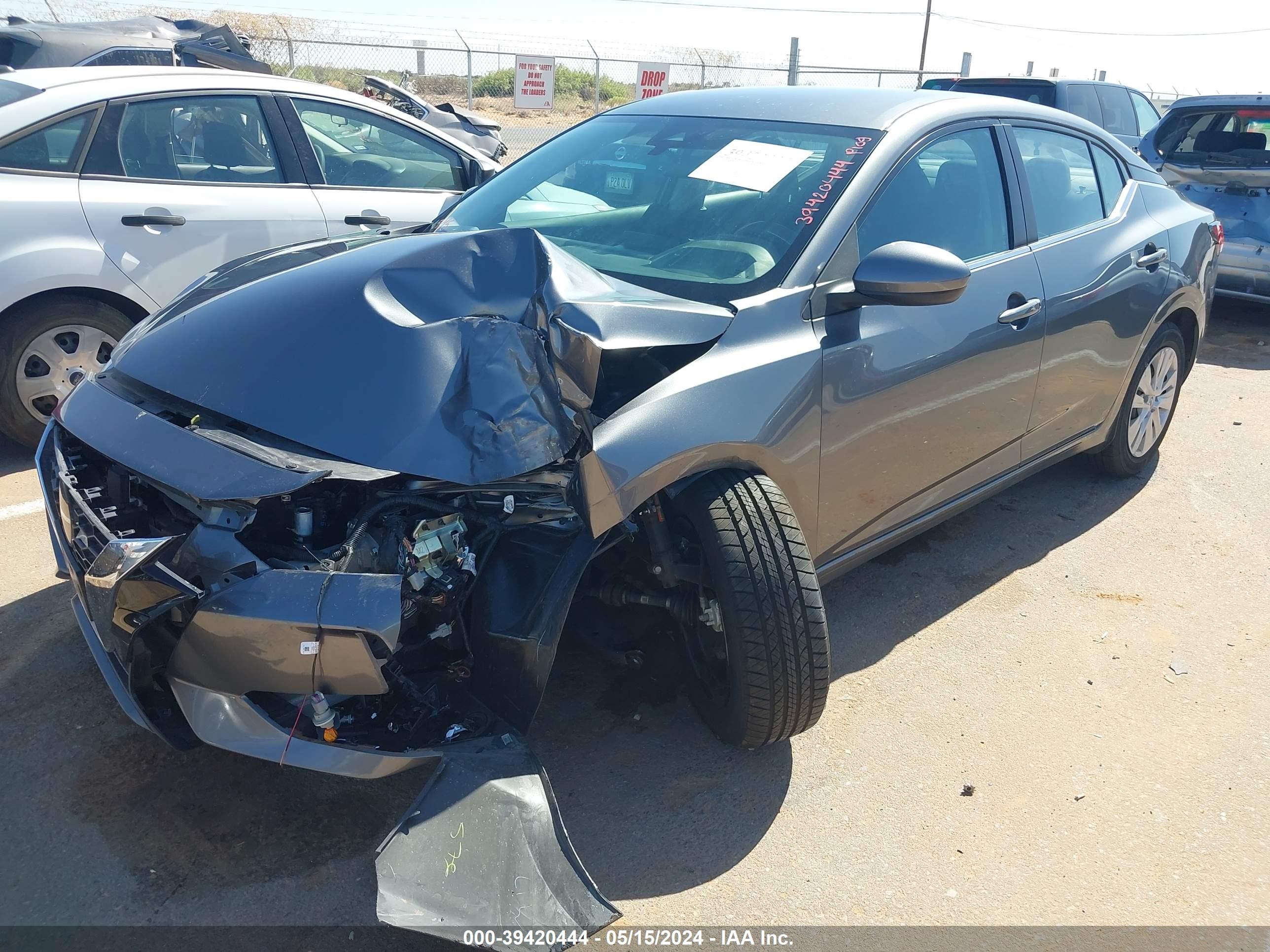 Photo 1 VIN: 3N1AB8BV5NY278799 - NISSAN SENTRA 