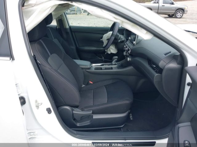 Photo 4 VIN: 3N1AB8CV0NY220260 - NISSAN SENTRA 