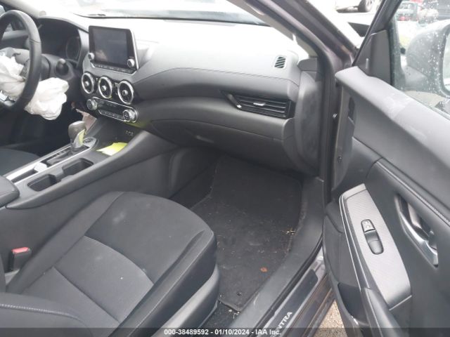 Photo 4 VIN: 3N1AB8CV1NY212300 - NISSAN SENTRA 