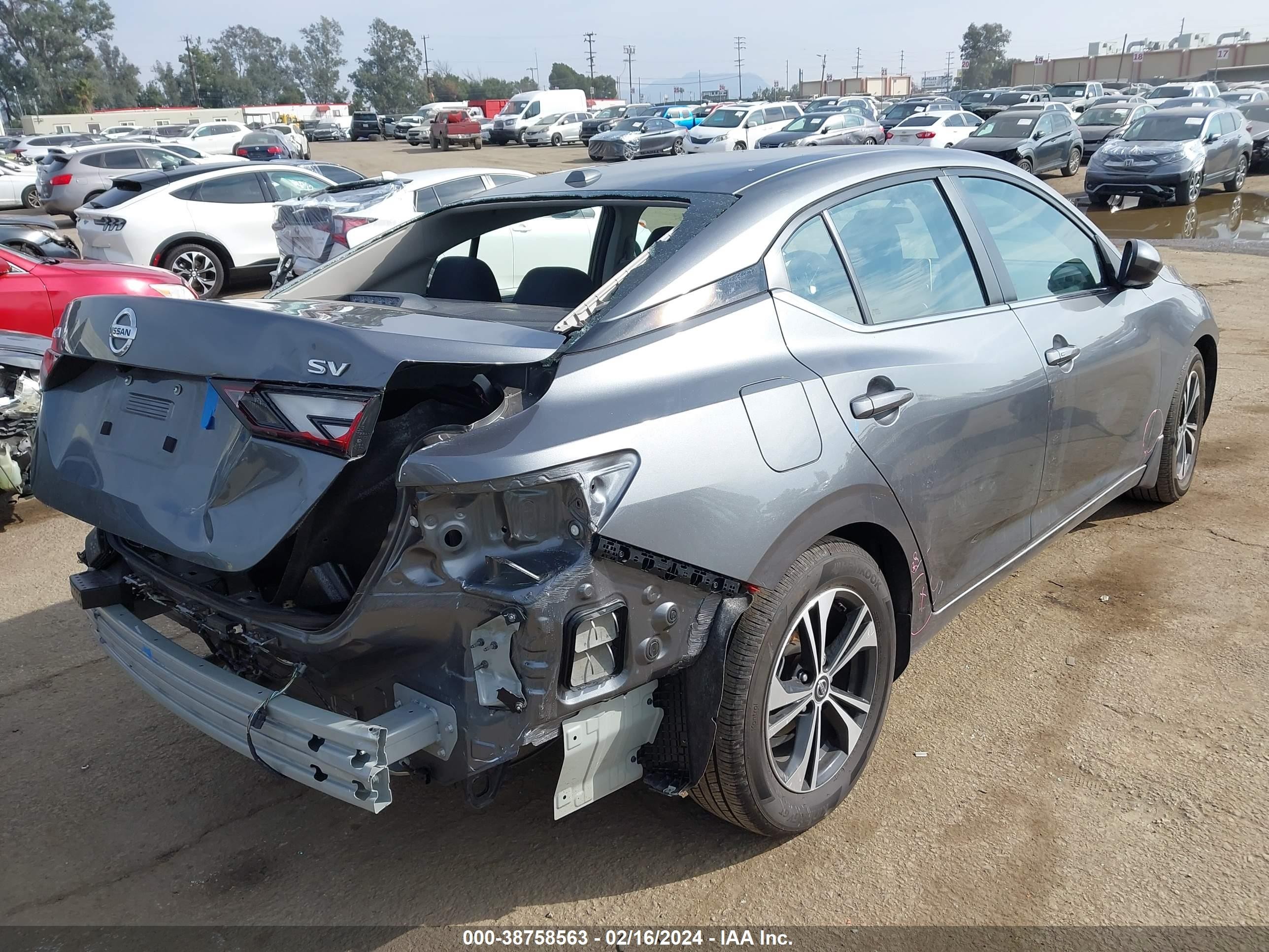 Photo 3 VIN: 3N1AB8CV1NY296621 - NISSAN SENTRA 