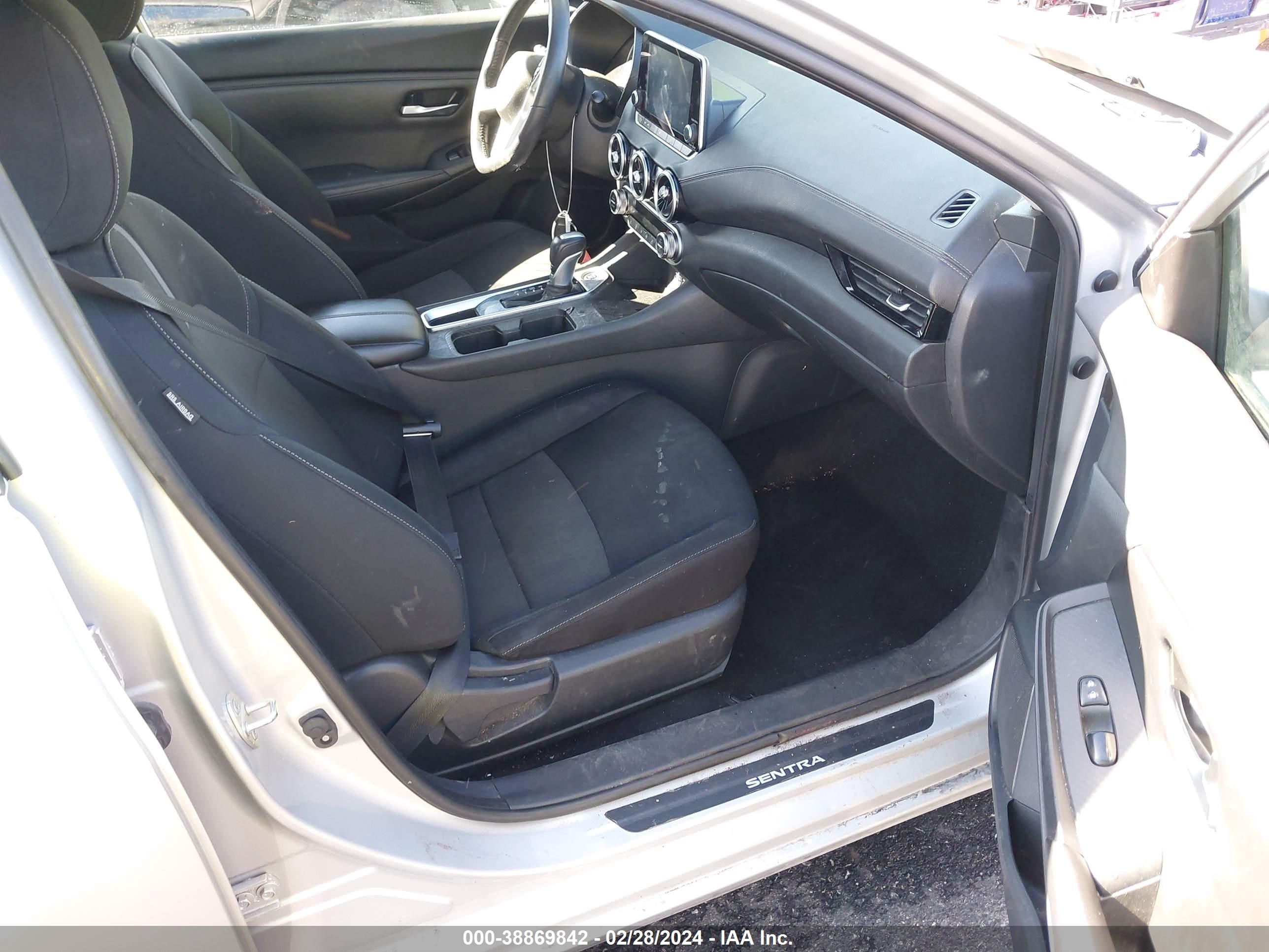 Photo 4 VIN: 3N1AB8CV2MY230884 - NISSAN SENTRA 