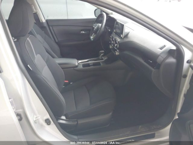 Photo 4 VIN: 3N1AB8CV5NY269339 - NISSAN SENTRA 