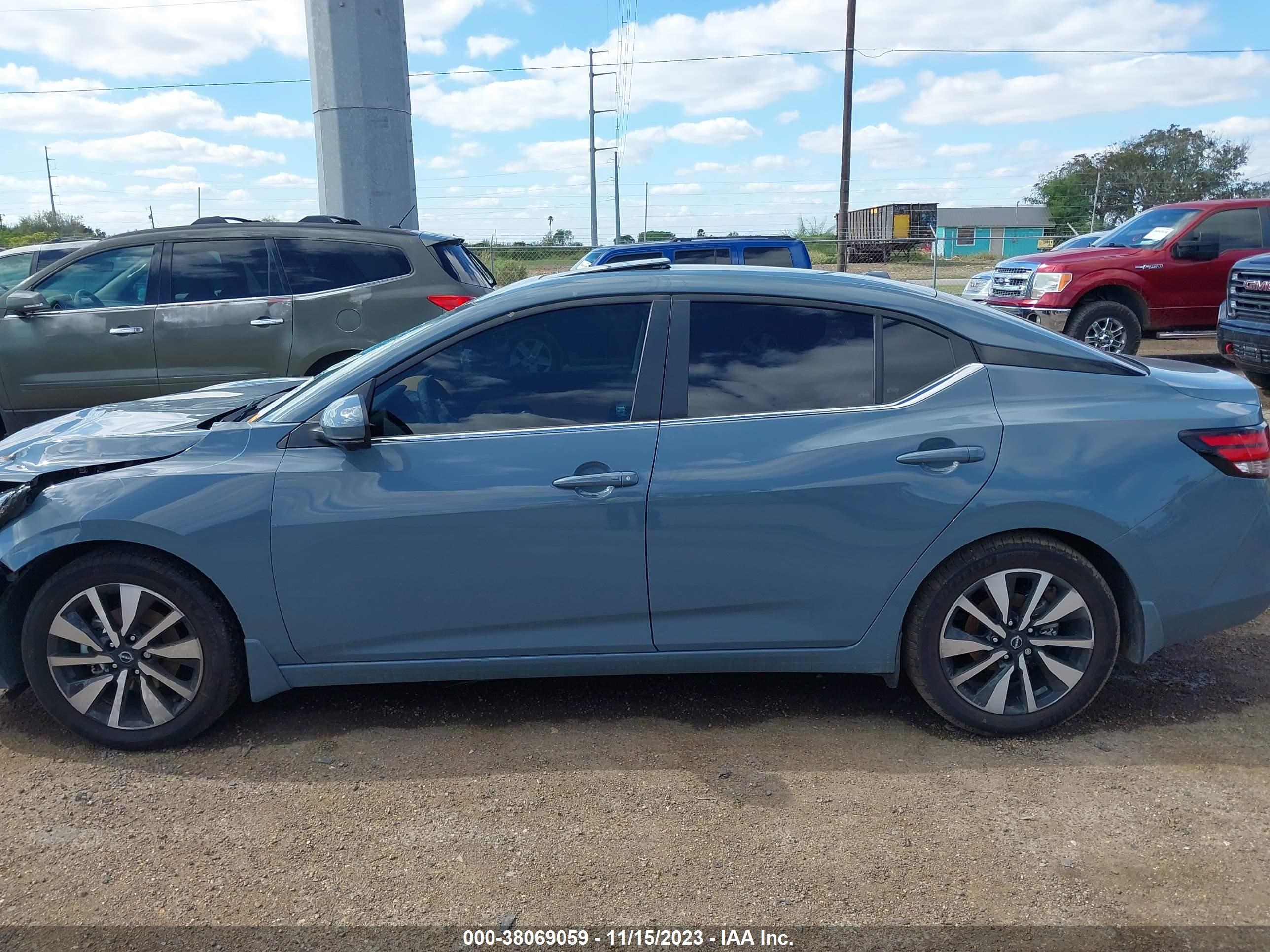 Photo 13 VIN: 3N1AB8CV7RY216065 - NISSAN SENTRA 