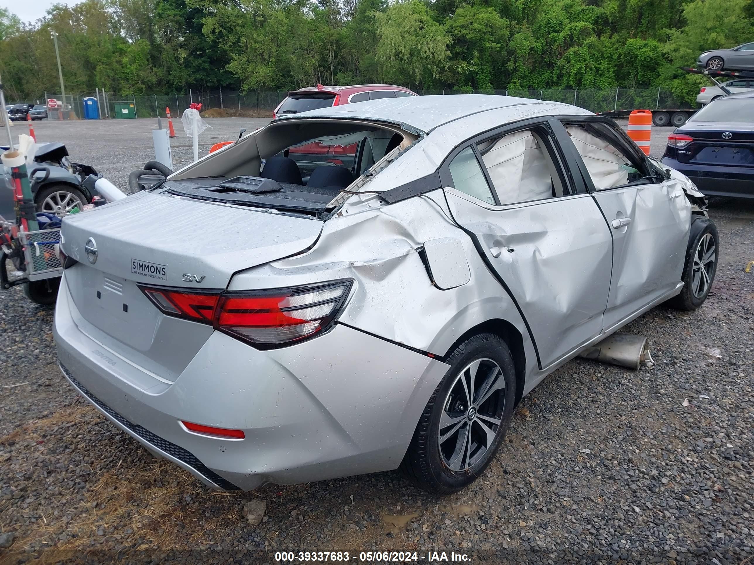 Photo 3 VIN: 3N1AB8CV8NY313950 - NISSAN SENTRA 