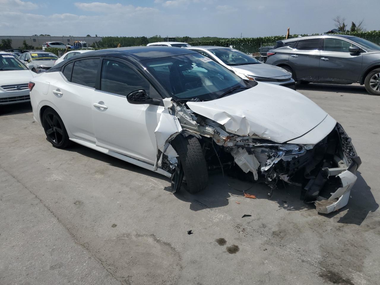 Photo 3 VIN: 3N1AB8DV0NY263088 - NISSAN SENTRA 