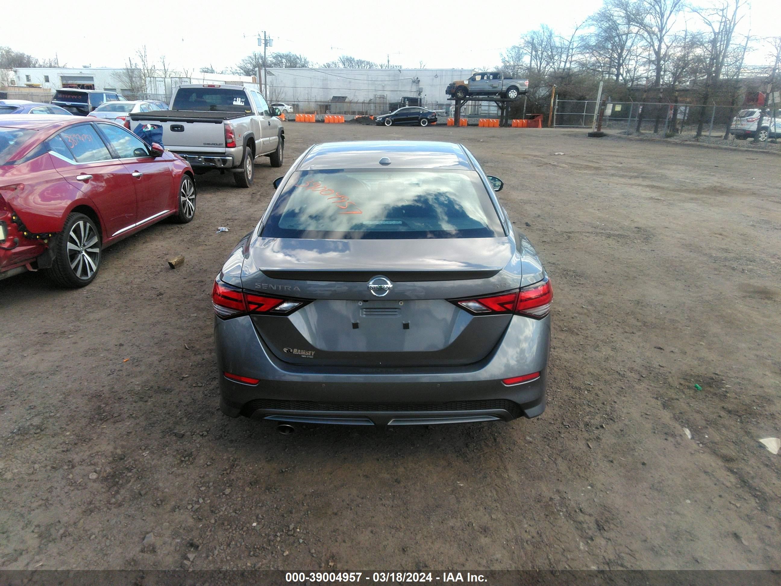 Photo 15 VIN: 3N1AB8DV2MY209743 - NISSAN SENTRA 