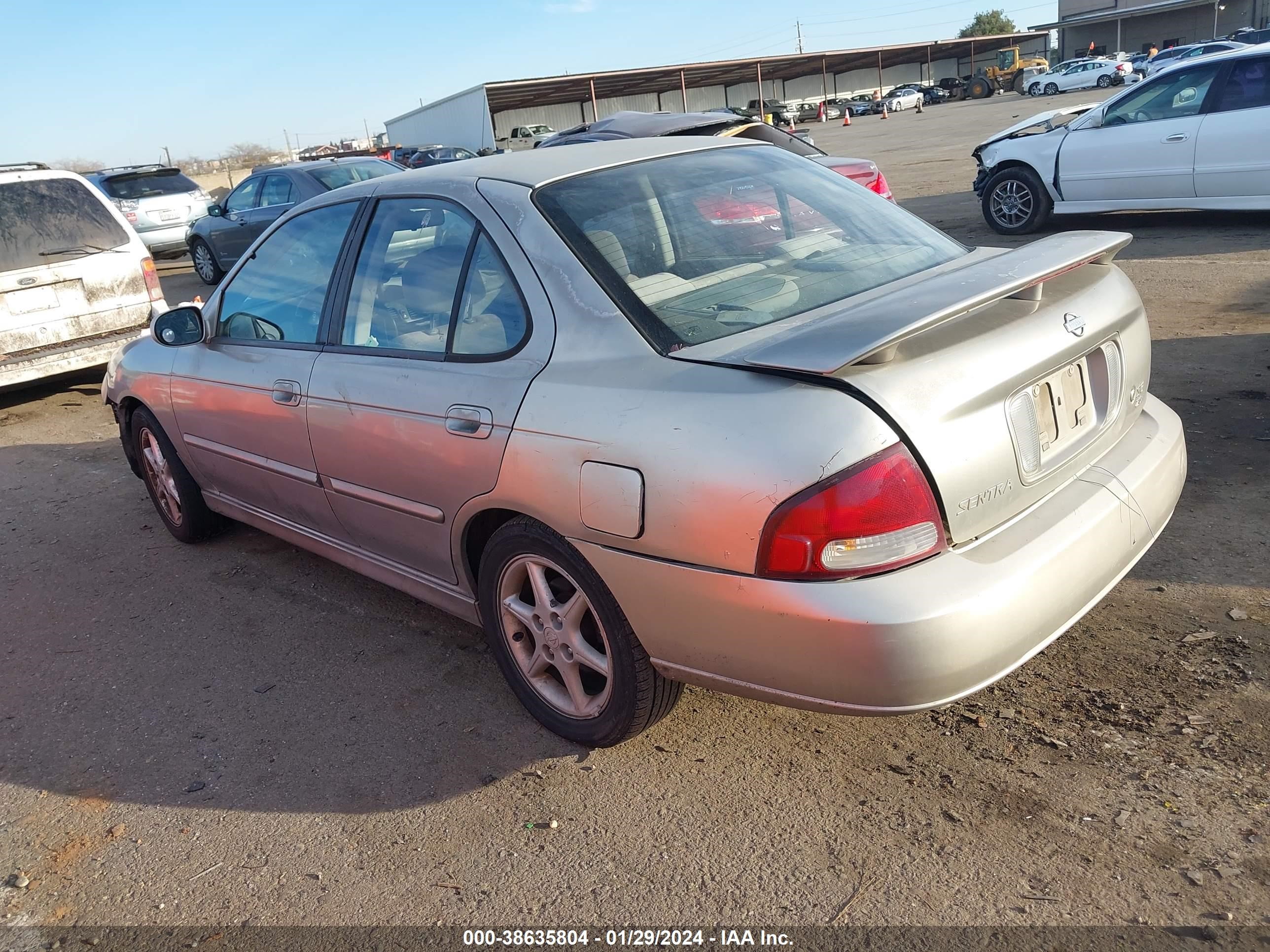 Photo 2 VIN: 3N1BB51D6YL100526 - NISSAN SENTRA 