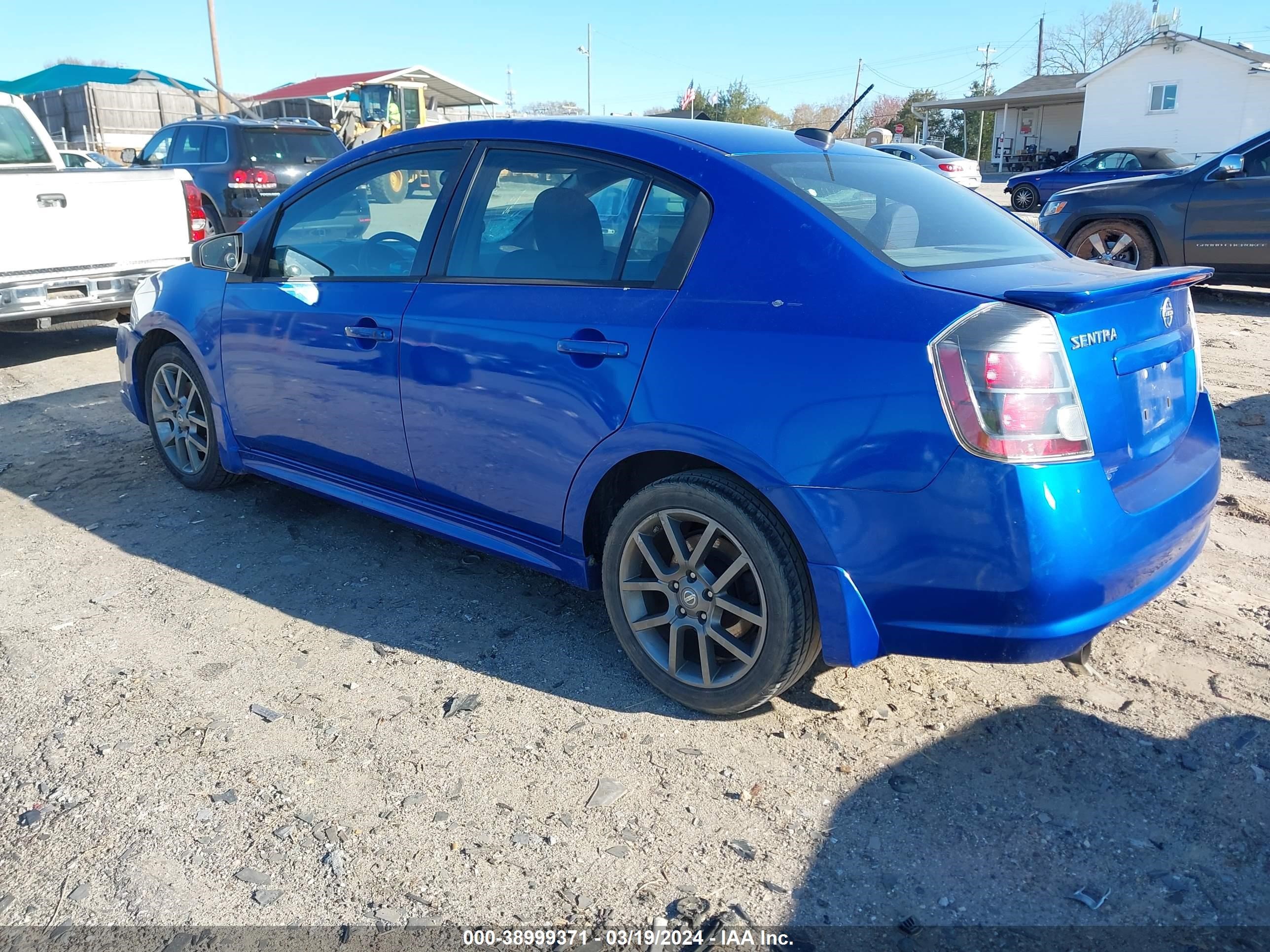 Photo 2 VIN: 3N1BB6AP1BL624240 - NISSAN SENTRA 