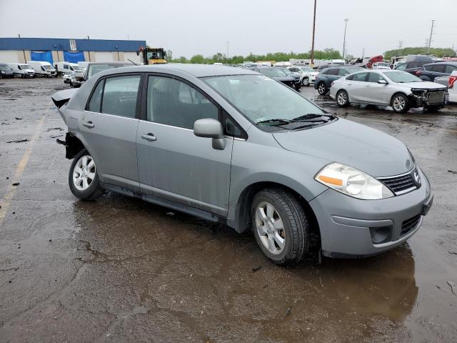 Photo 3 VIN: 3N1BC11E17L441782 - NISSAN VERSA 