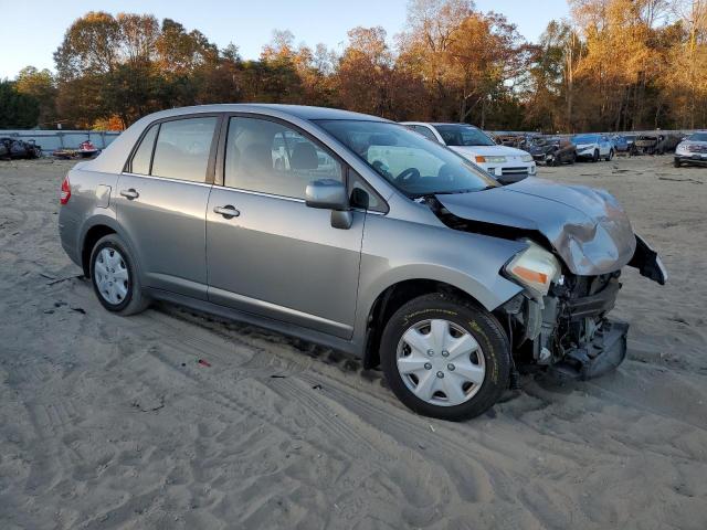 Photo 3 VIN: 3N1BC11E19L383935 - NISSAN VERSA S 