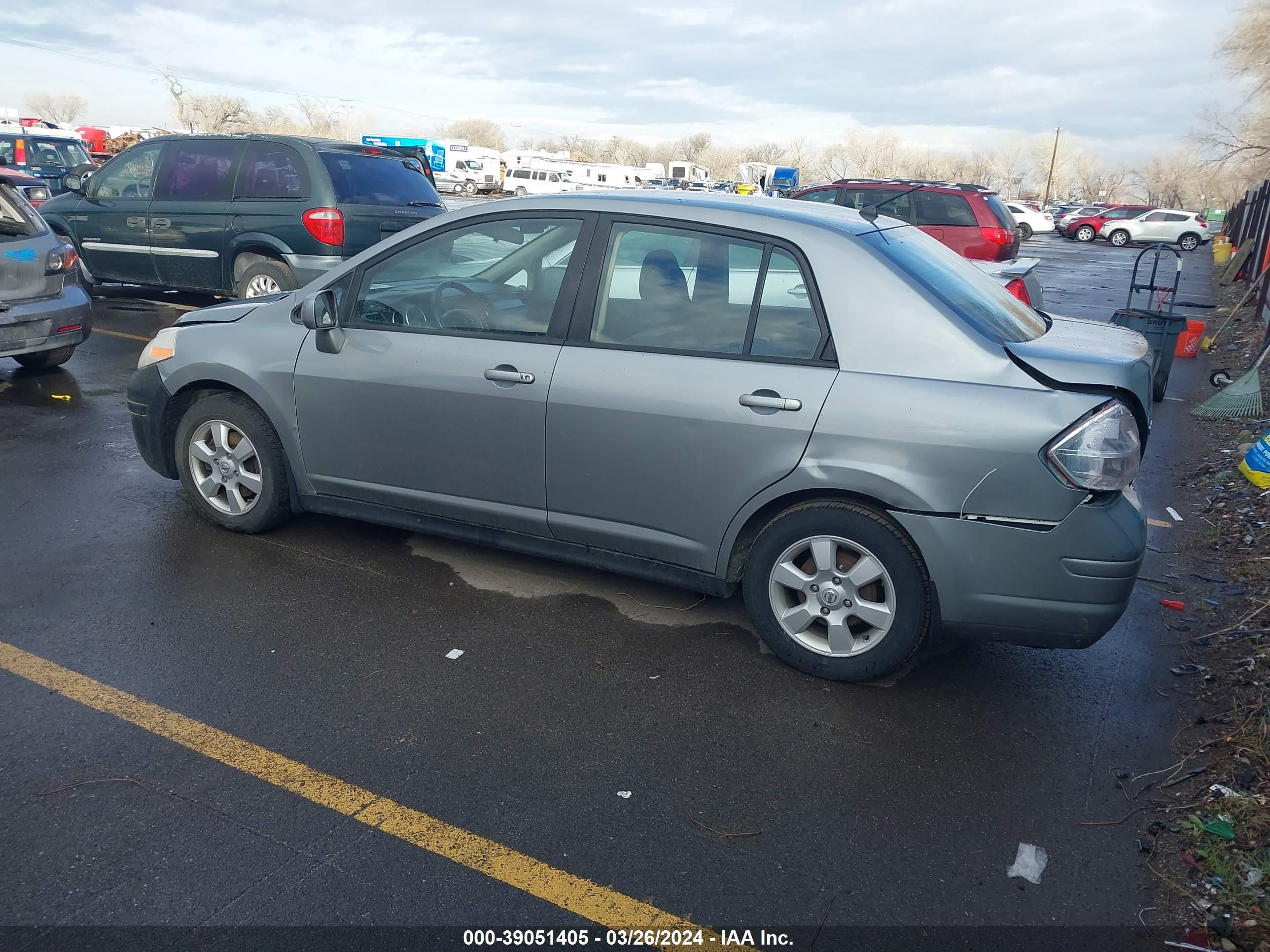 Photo 2 VIN: 3N1BC11E19L422250 - NISSAN VERSA 